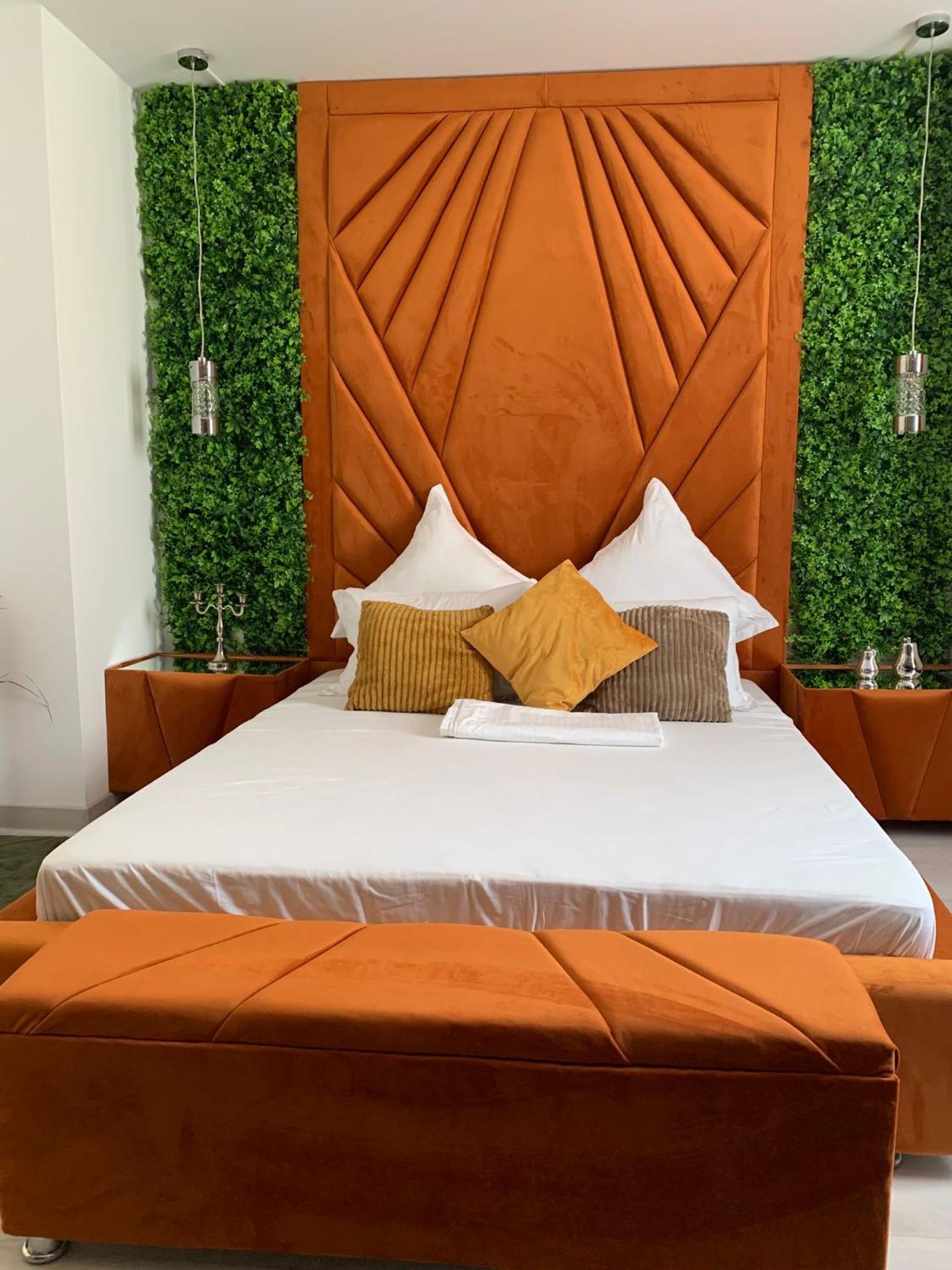 Deluxe Apartments & Studio With Many Facilities