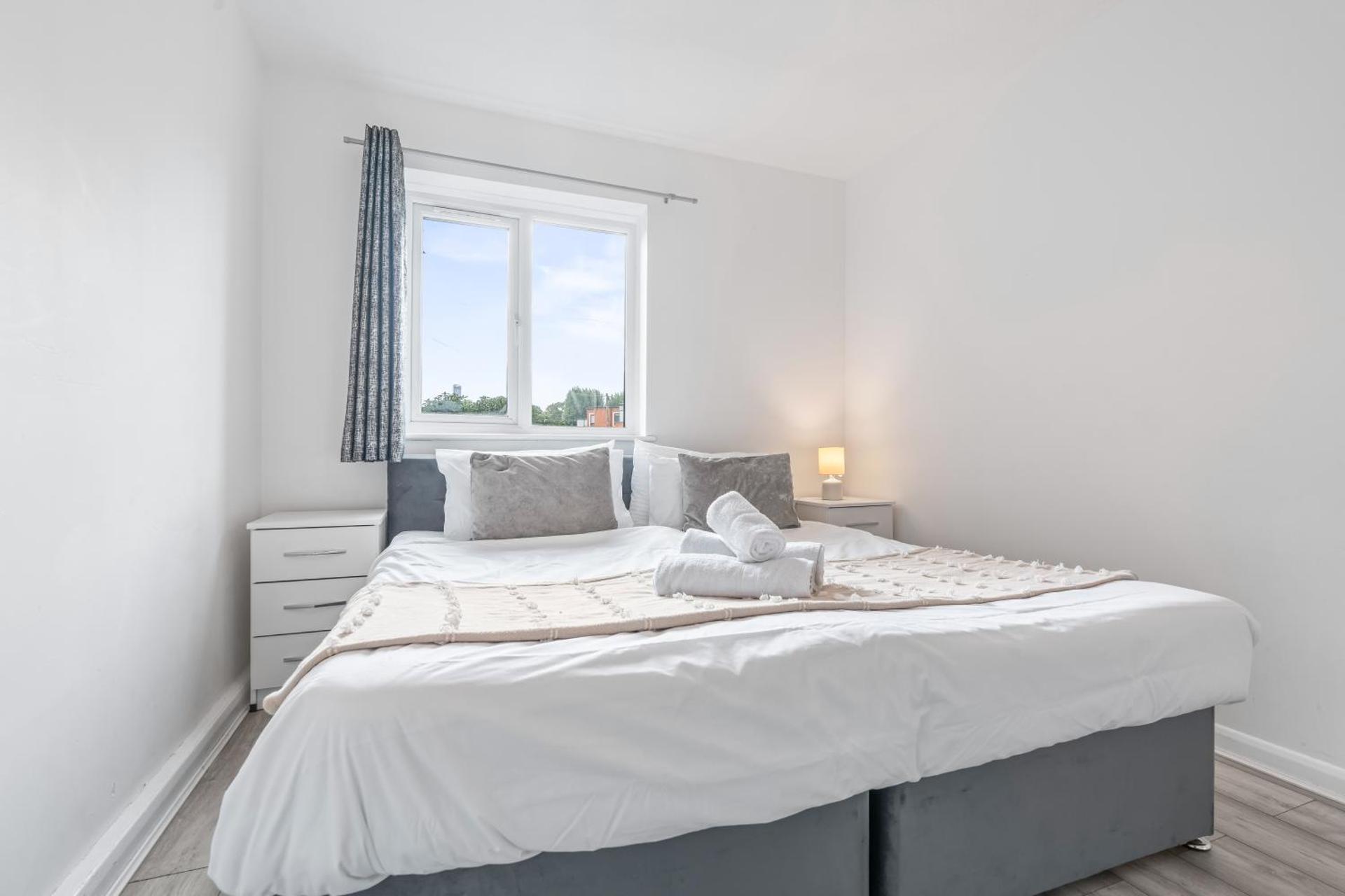 Spacious Urban Apartment in Croydon