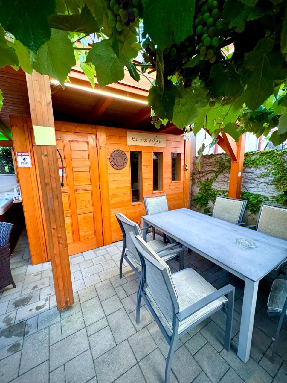 Pension Nest - Family Apartman