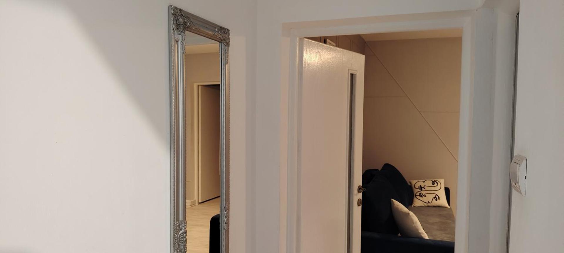 Vicky's Boulevard Nest