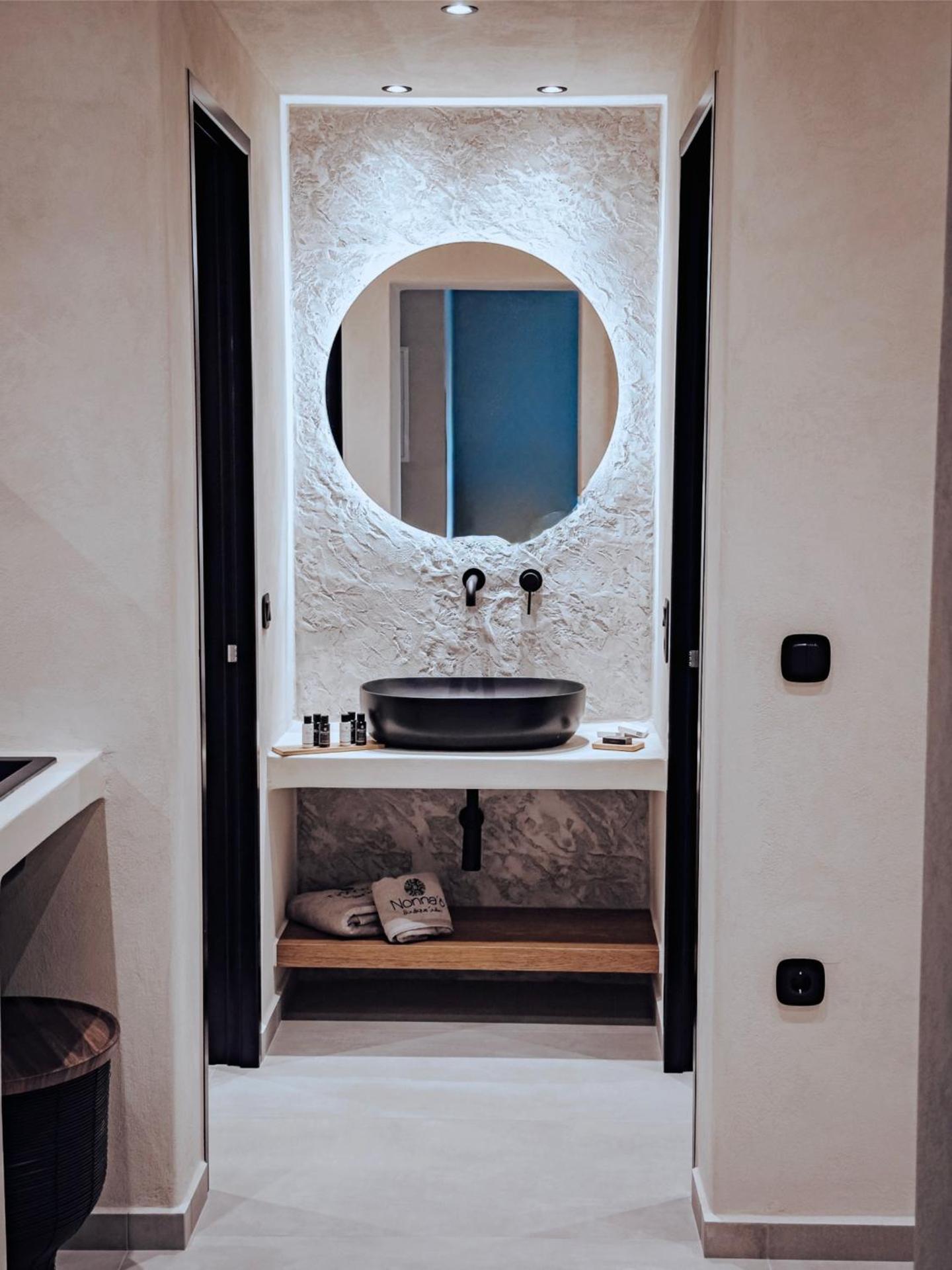 One-Bedroom Family Apartment