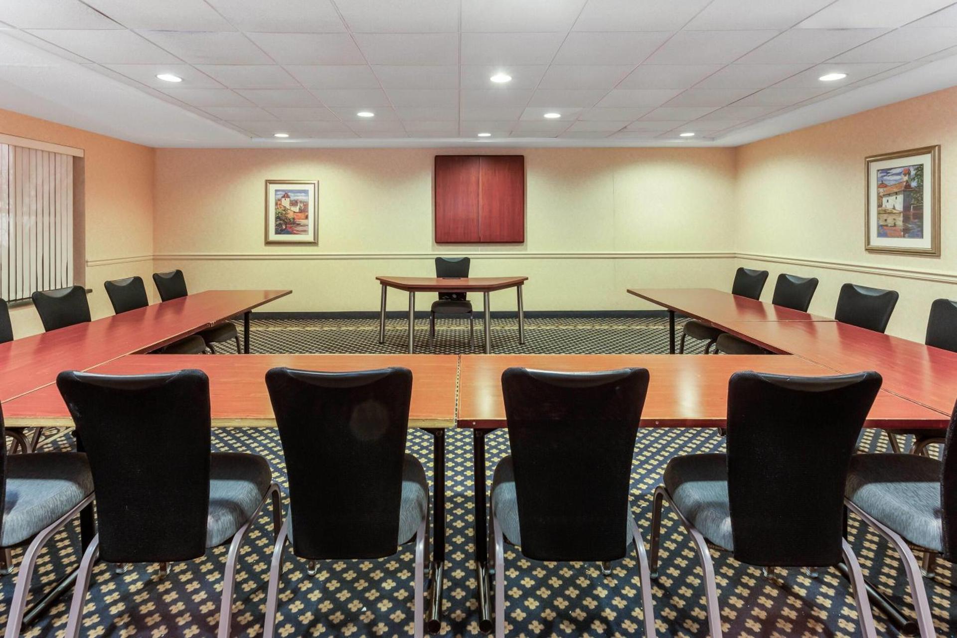 Meeting/conference room