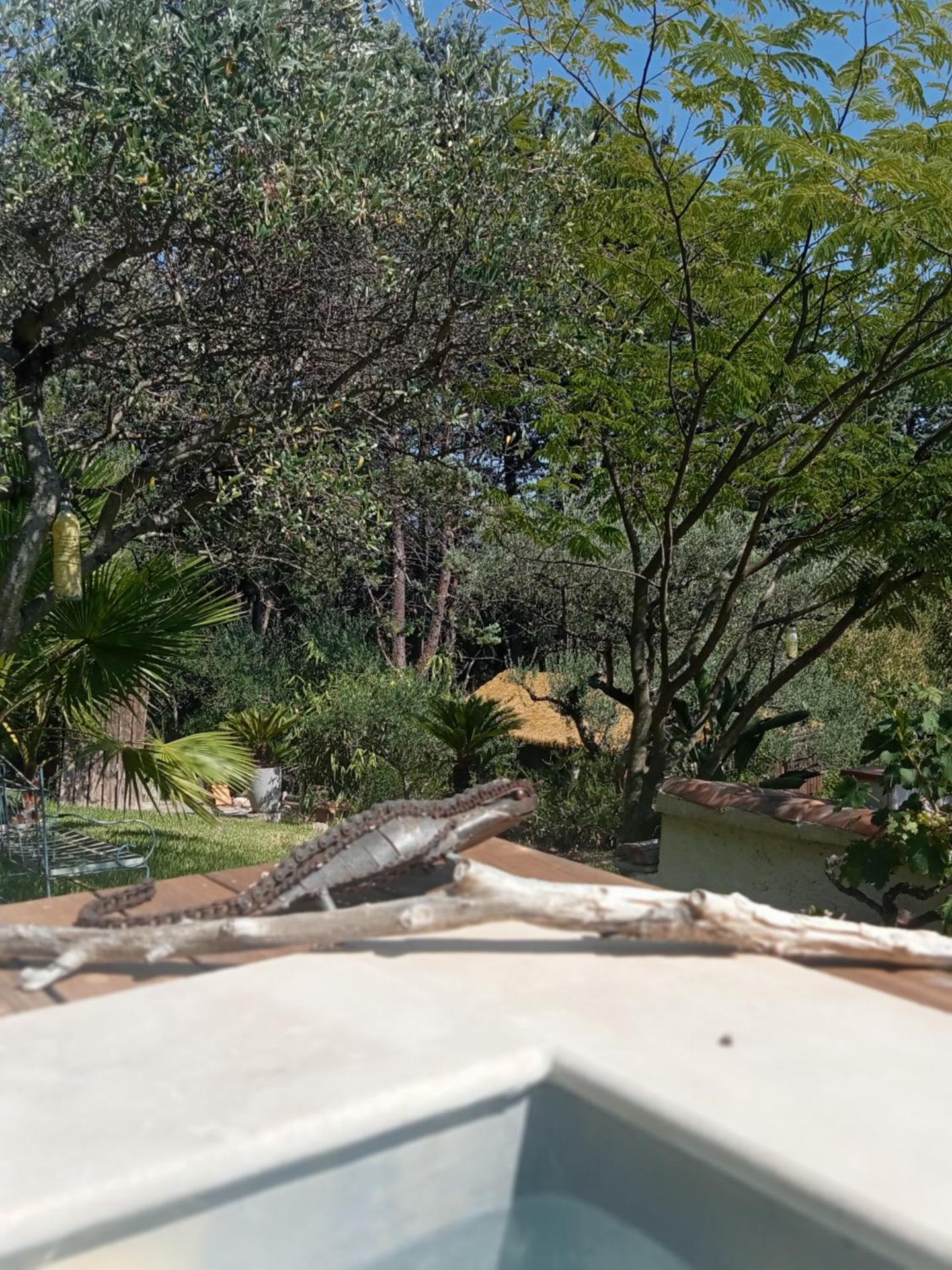 logement de charme avec jacuzzi et piscine