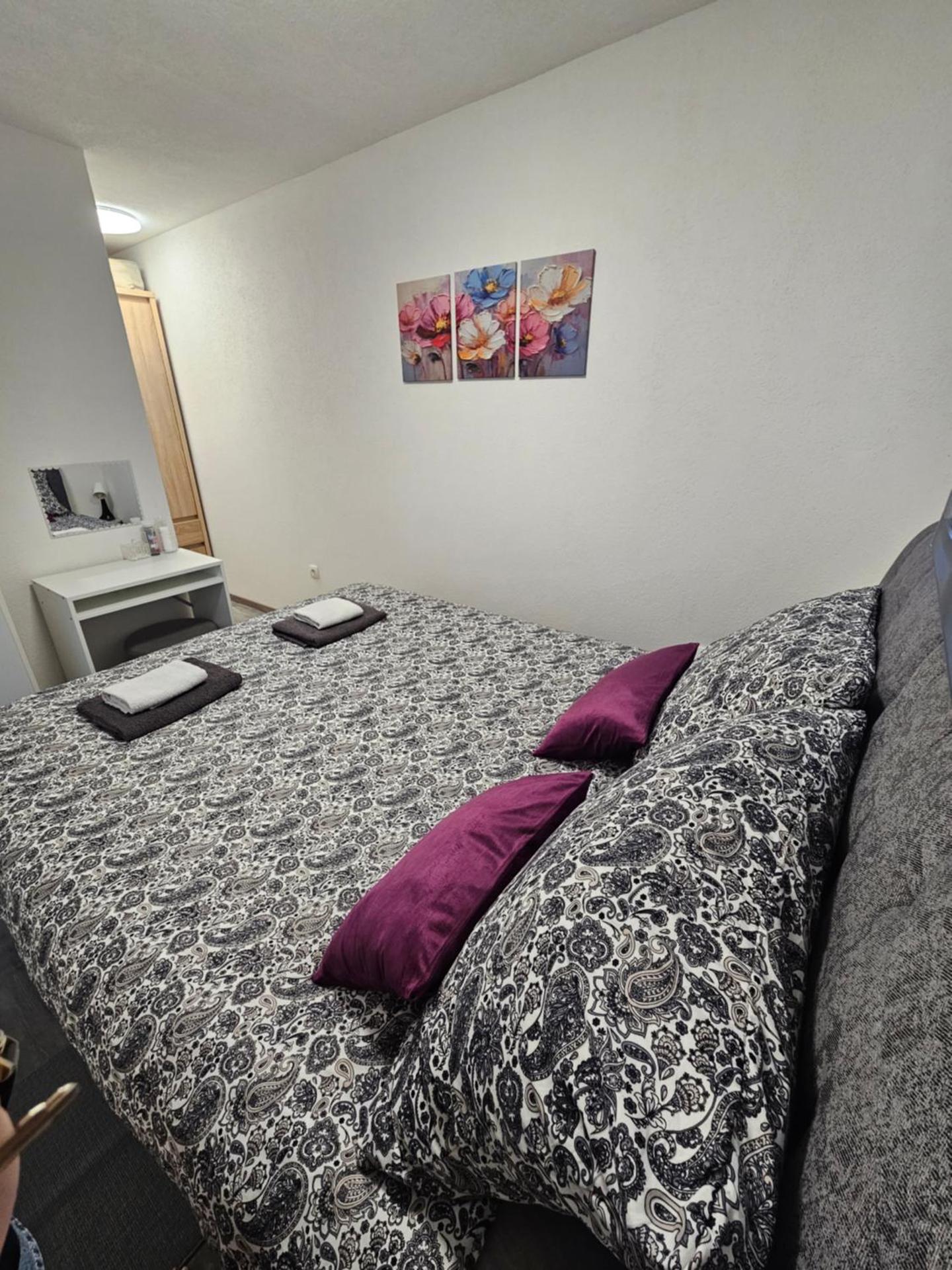 Tiny House Ciciban - self check in and check out