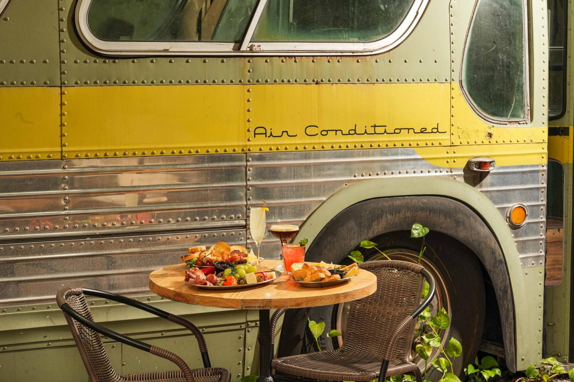 Restaurant/places to eat