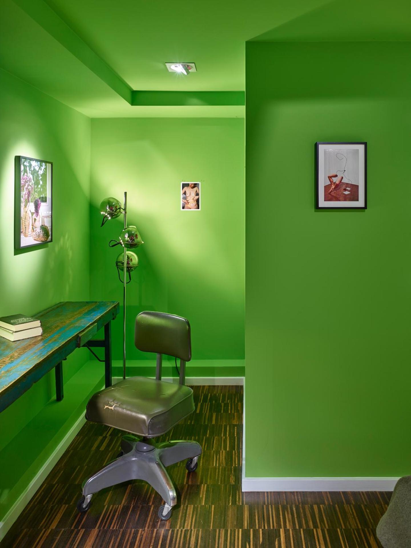 Photo of the whole room