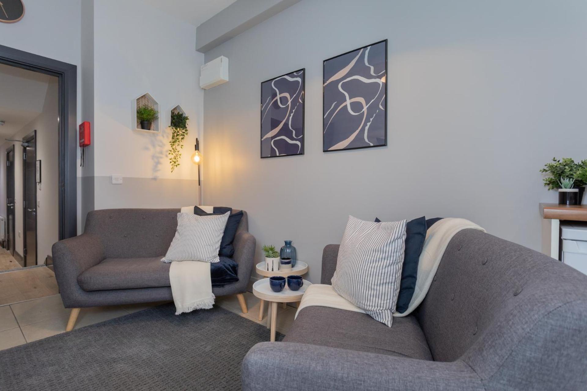 Camden Luxe Apartments