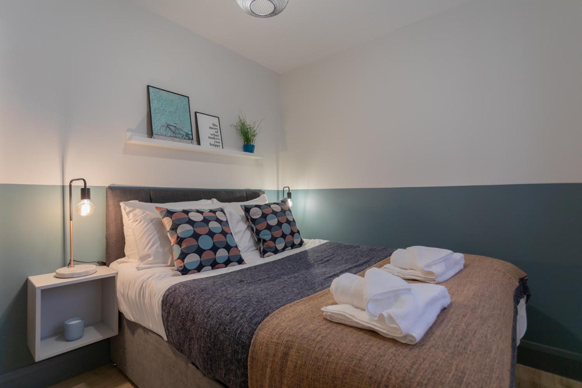 Camden Luxe Apartments