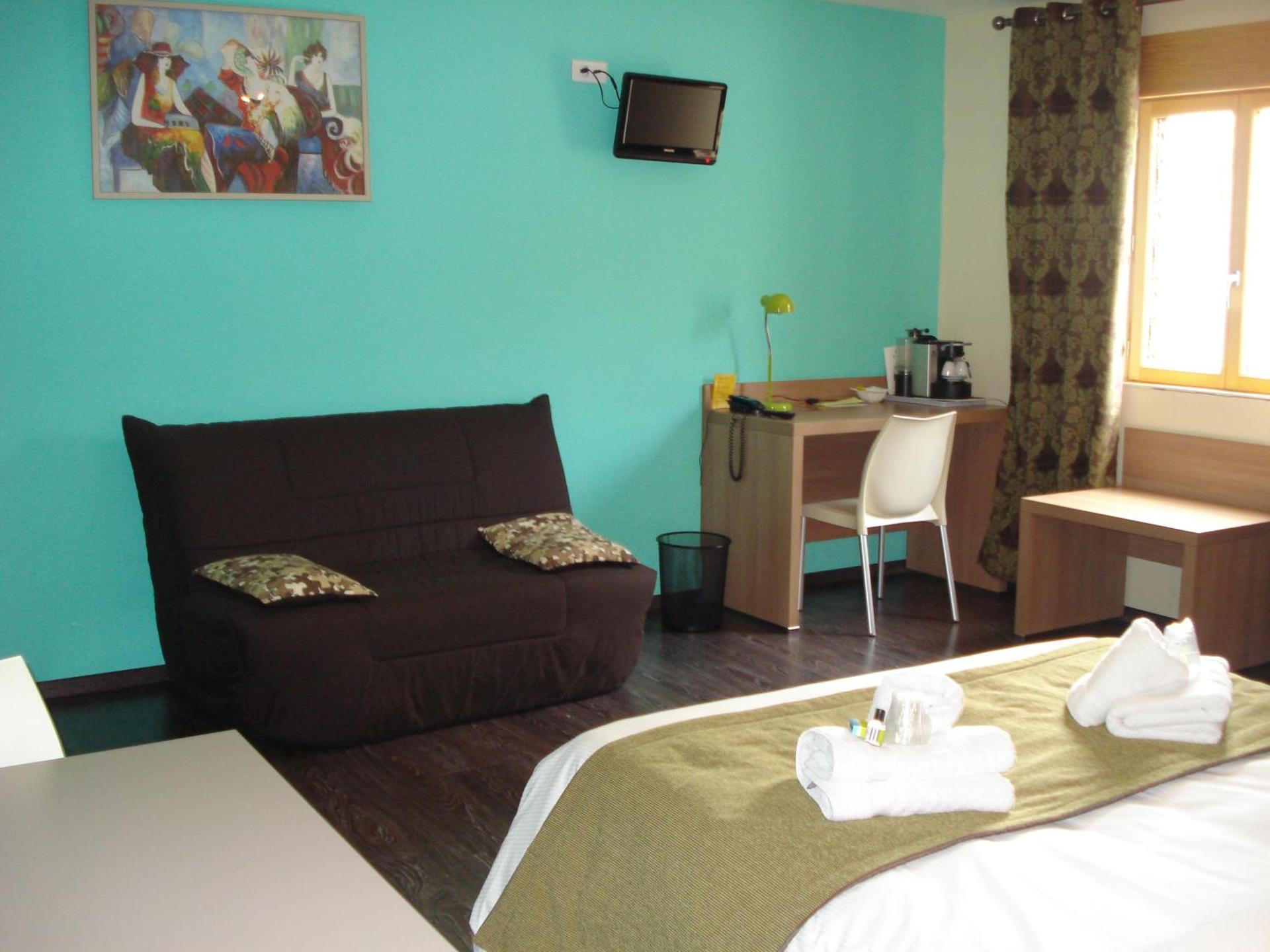 Photo of the whole room