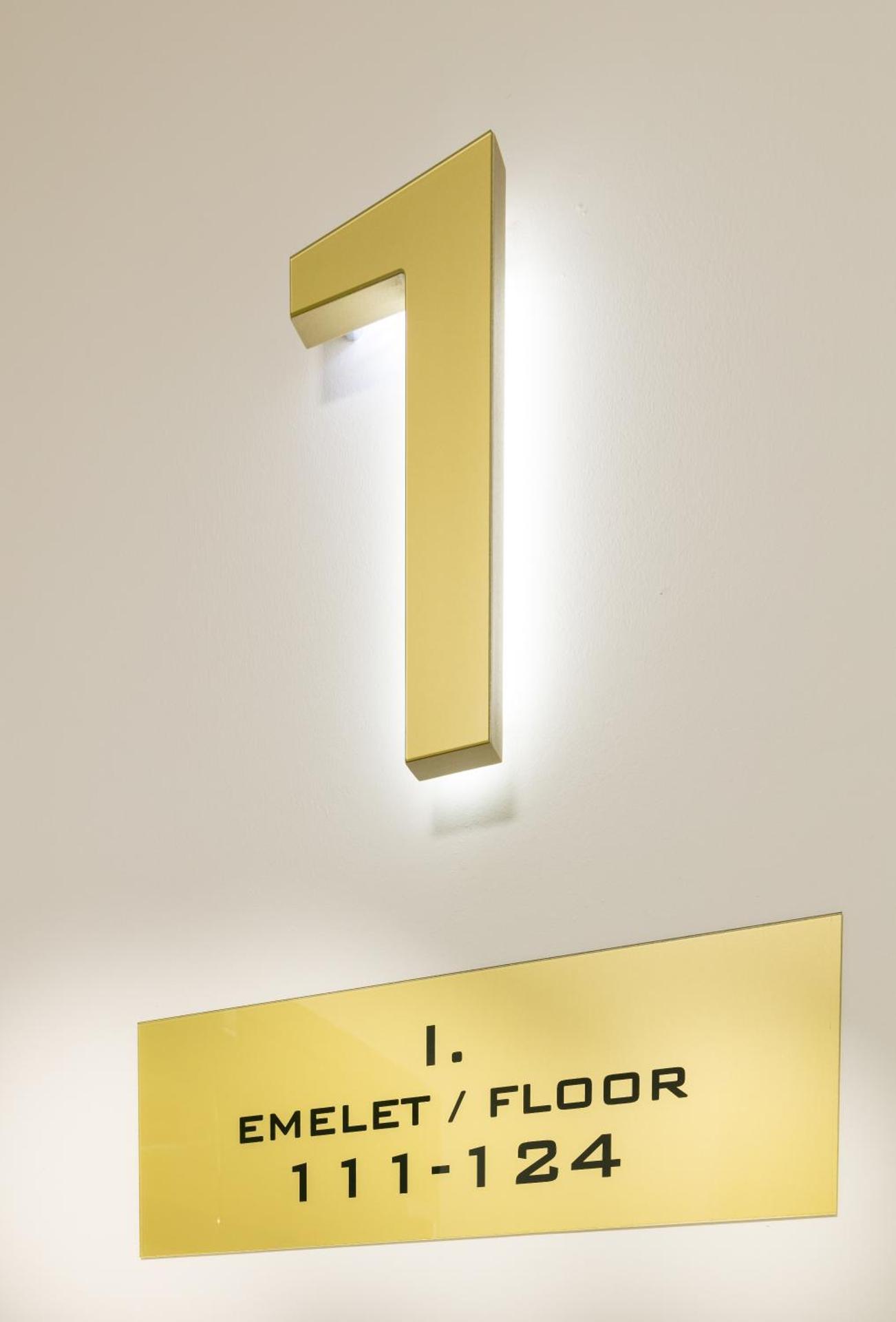 Logo/Certificate/Sign