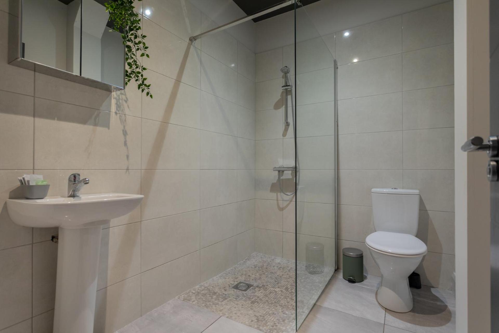 Camden Luxe Apartments