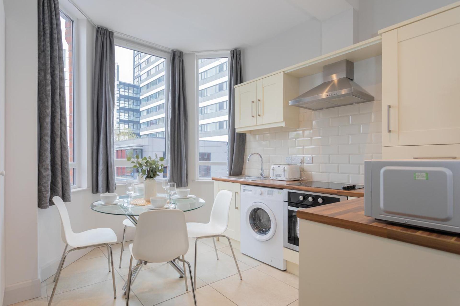 Camden Luxe Apartments