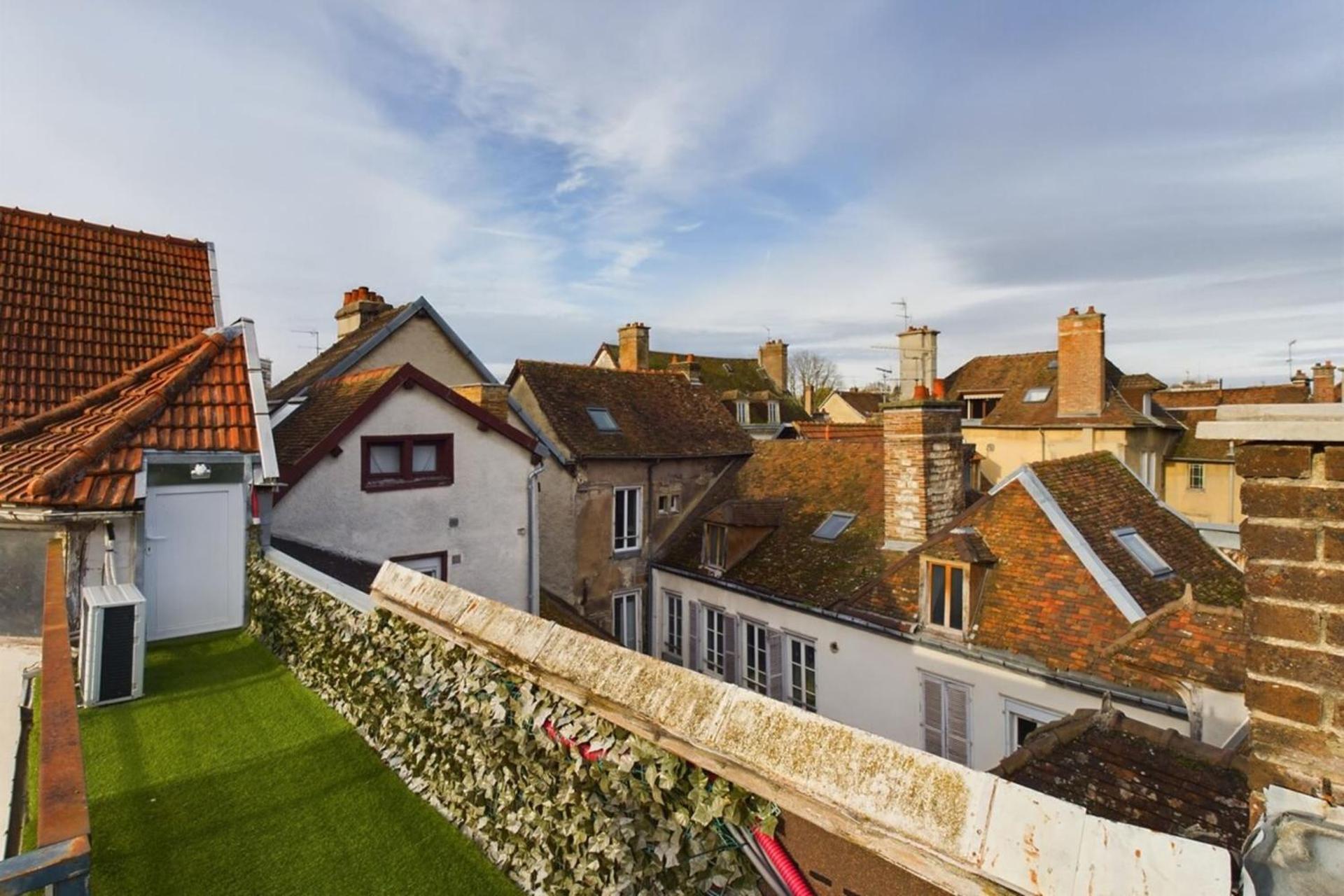 The Perchoir - Rooftop Terrace in Troyes