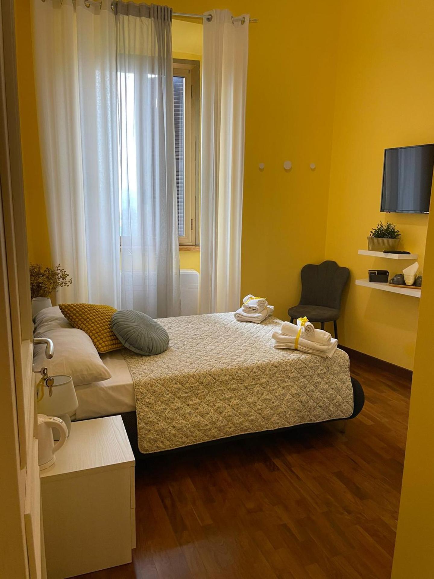 Single Room with Private Bathroom