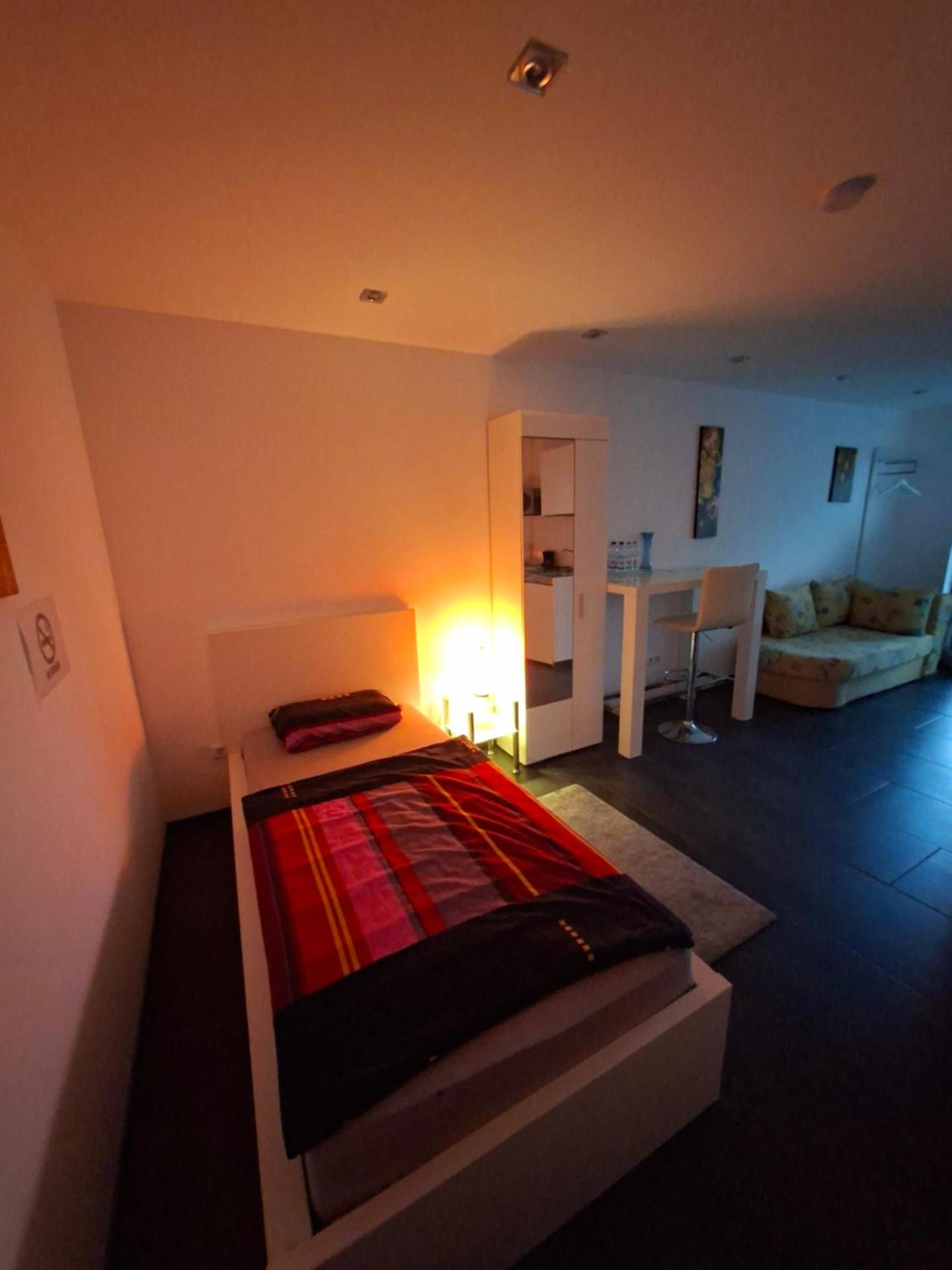 Modernes einzimmer Apartment