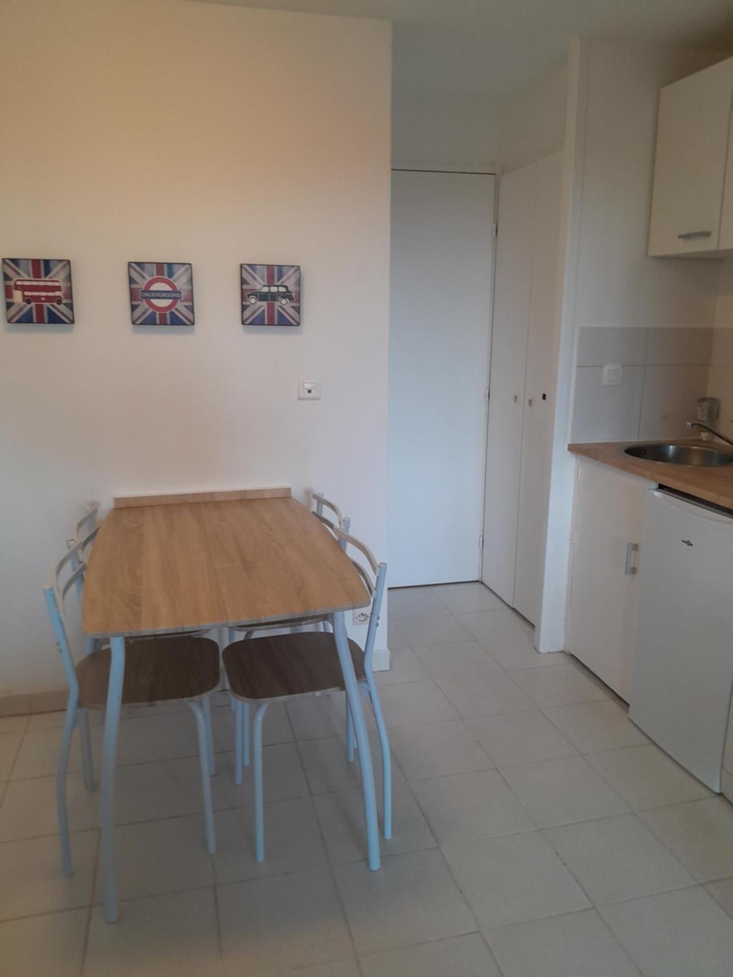 Cannes plages du Midi Appartements climatisés Bord de mer de 1 à 6 pers, 2 piscines, Parking privatif inclus