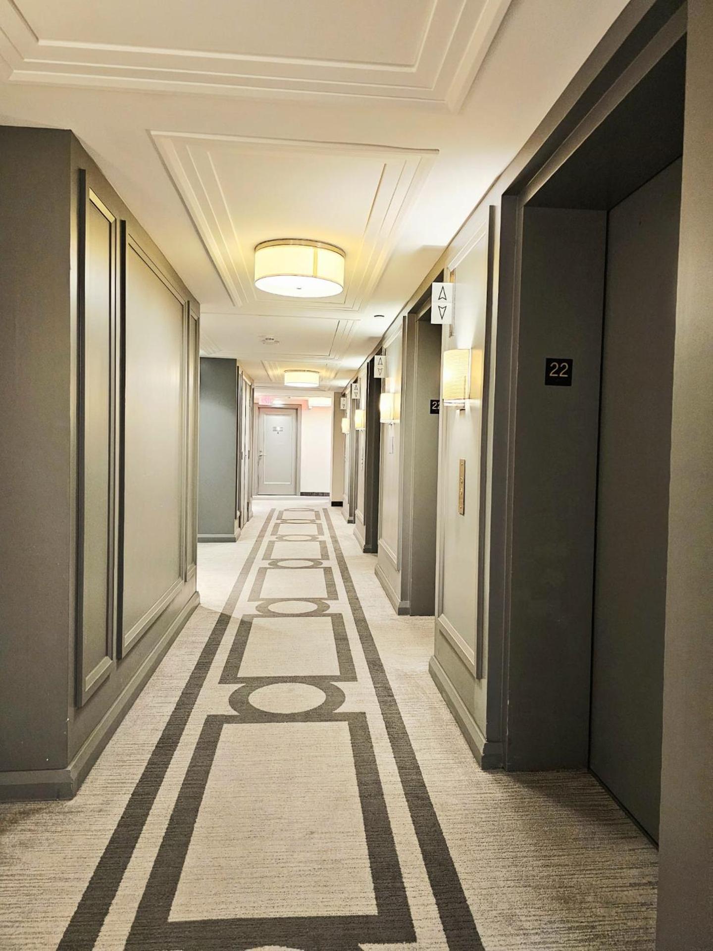 Elegant 2BR & 2BA Retreat in Prime Yorkville, Downtown