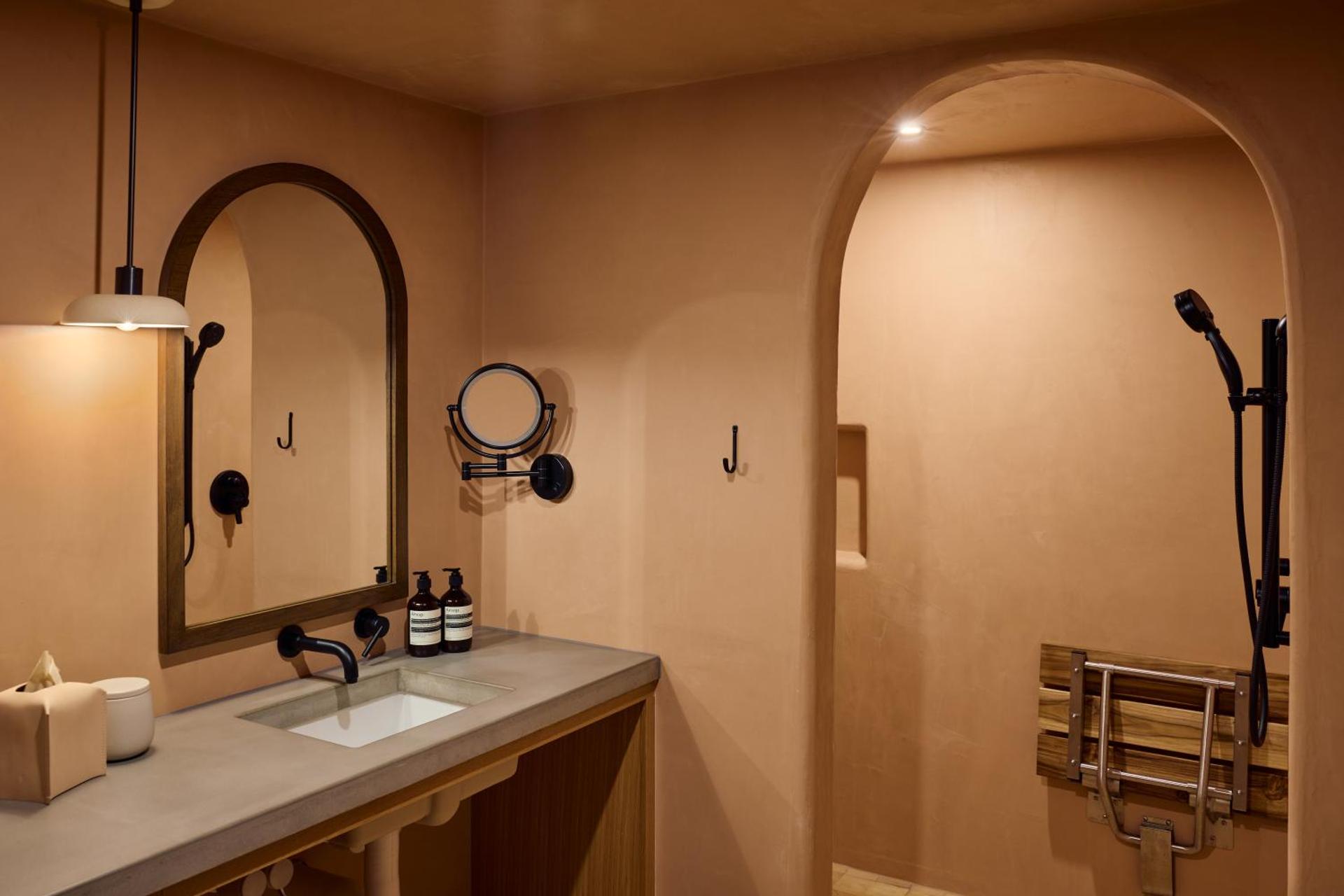 King Room - Disability Access