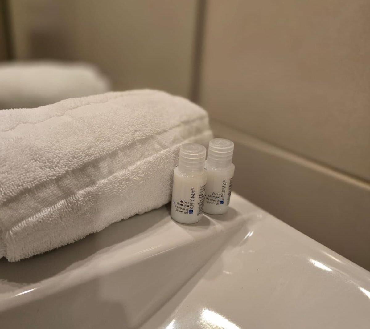 Bara ,Balcony ,Parking ,Patte d'oie neighborhood