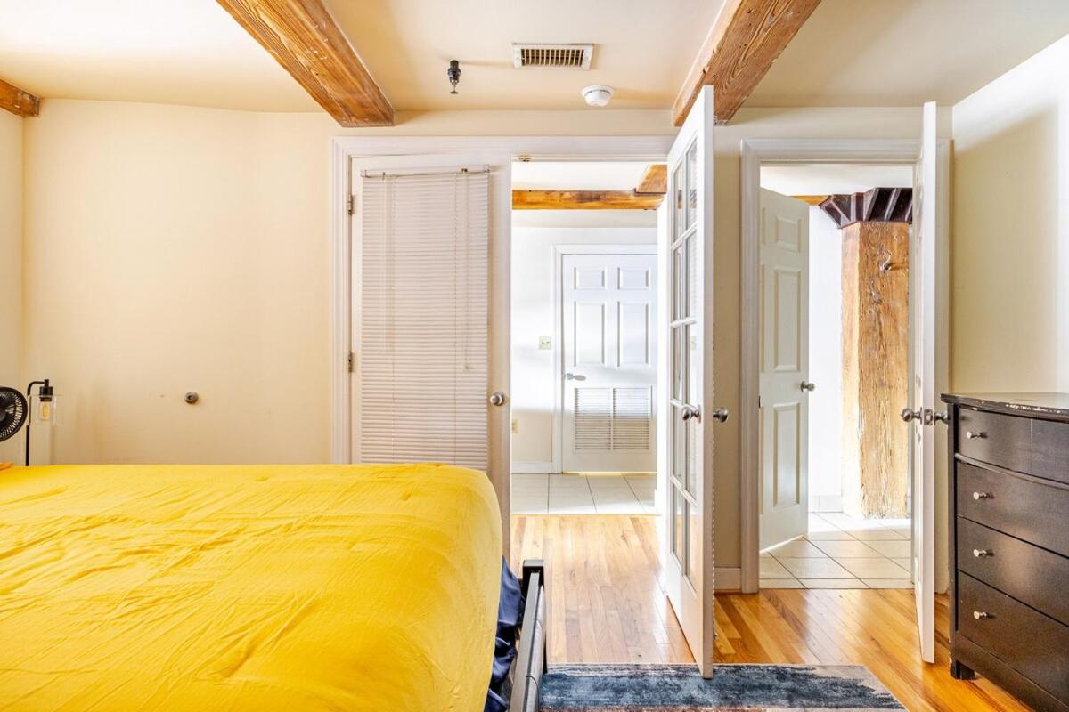 Cozy 1BR Apt in Downtown Richmond, Nearby Attractions