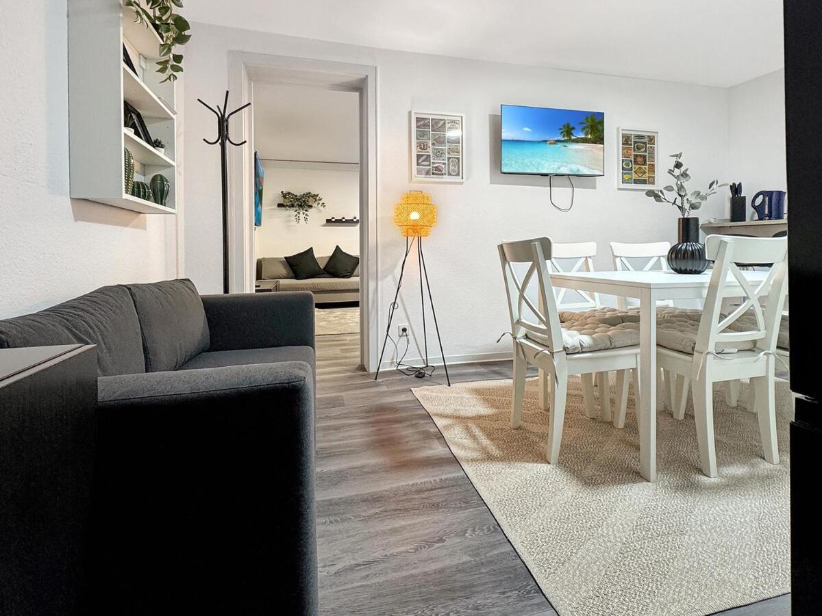 Stuttgart Group Base Zentrale Ferienwohnung für bis zu 8 Personen