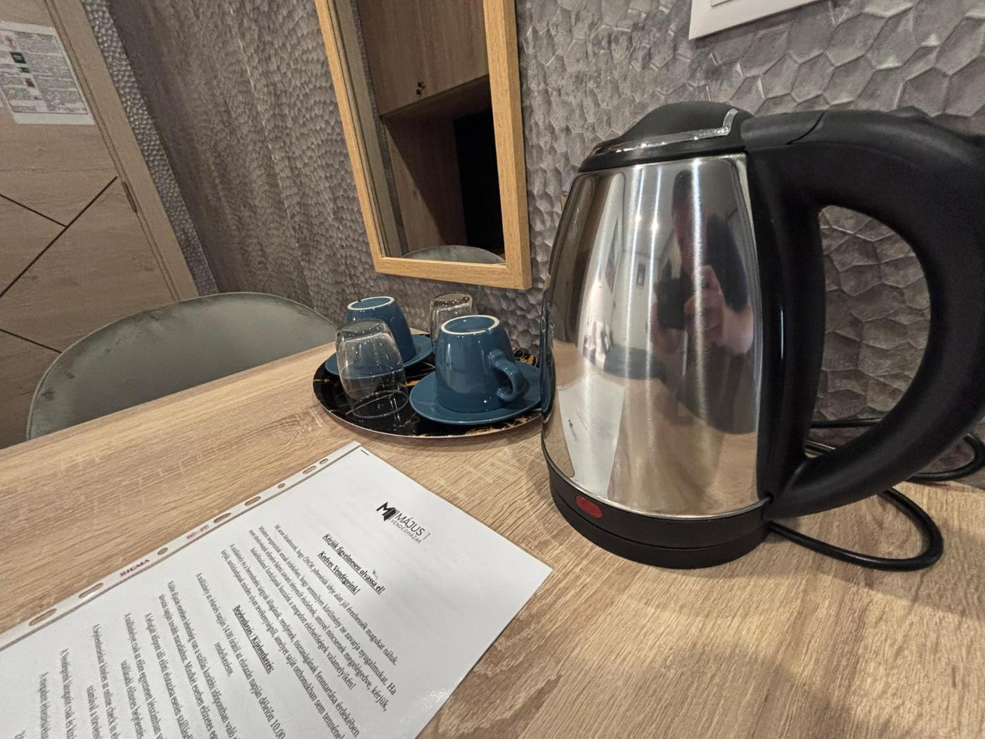 Coffee/tea facilities