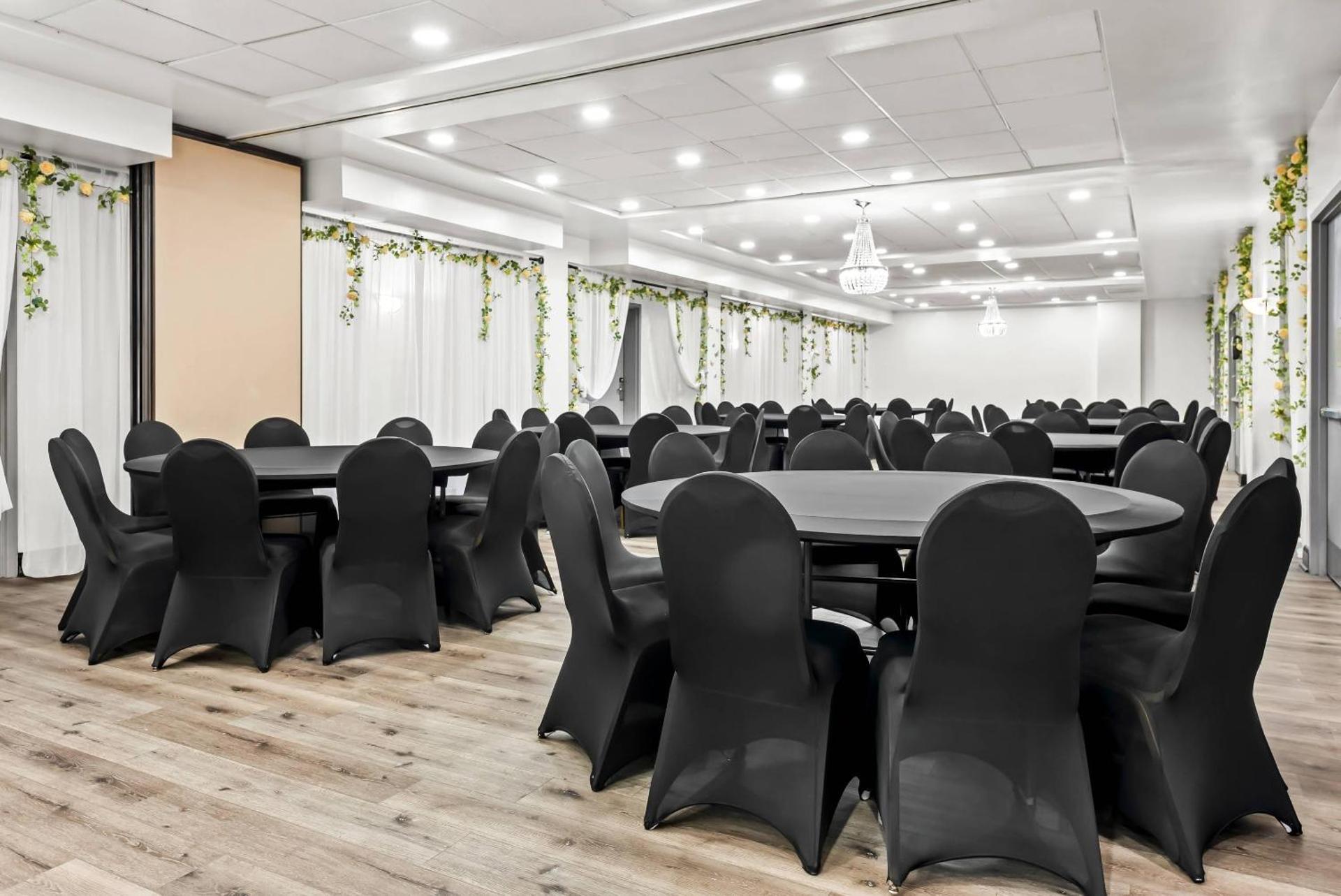 Meeting/conference room