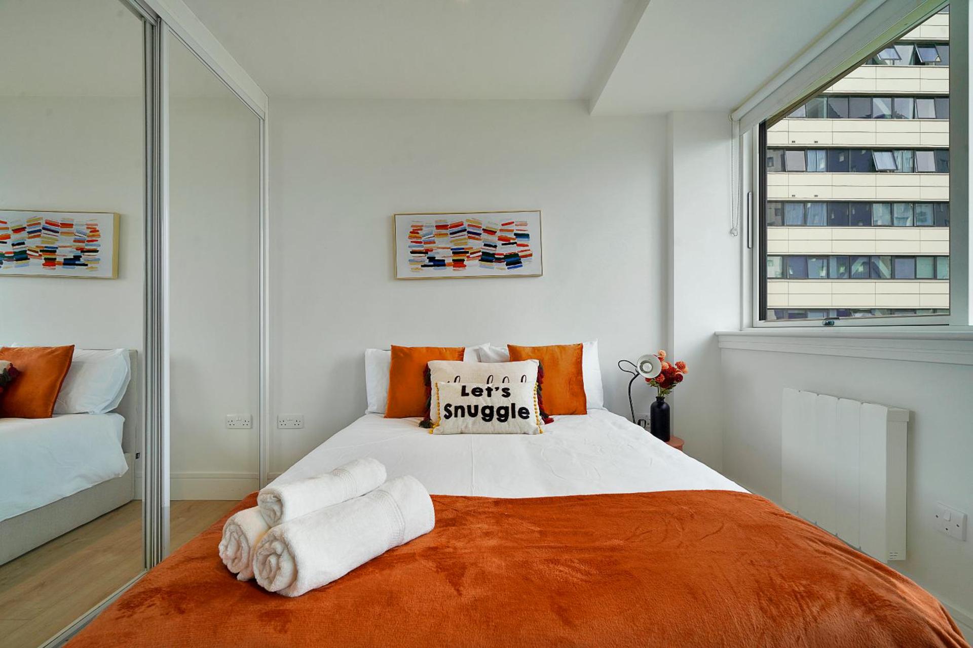 Large Cosy Studio Apartment Next To Stadium With Gym