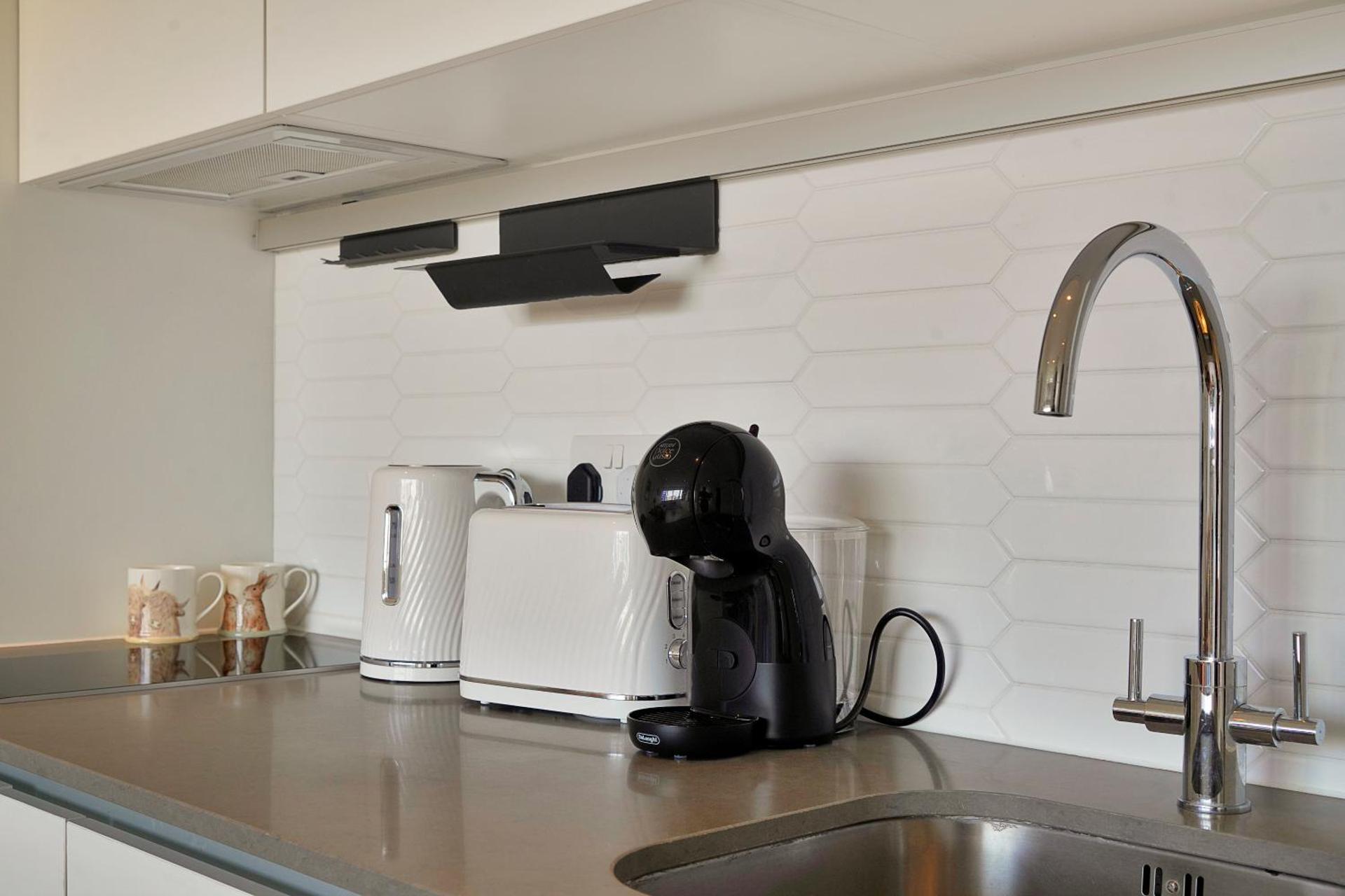 Large Cosy Studio Apartment Next To Stadium With Gym