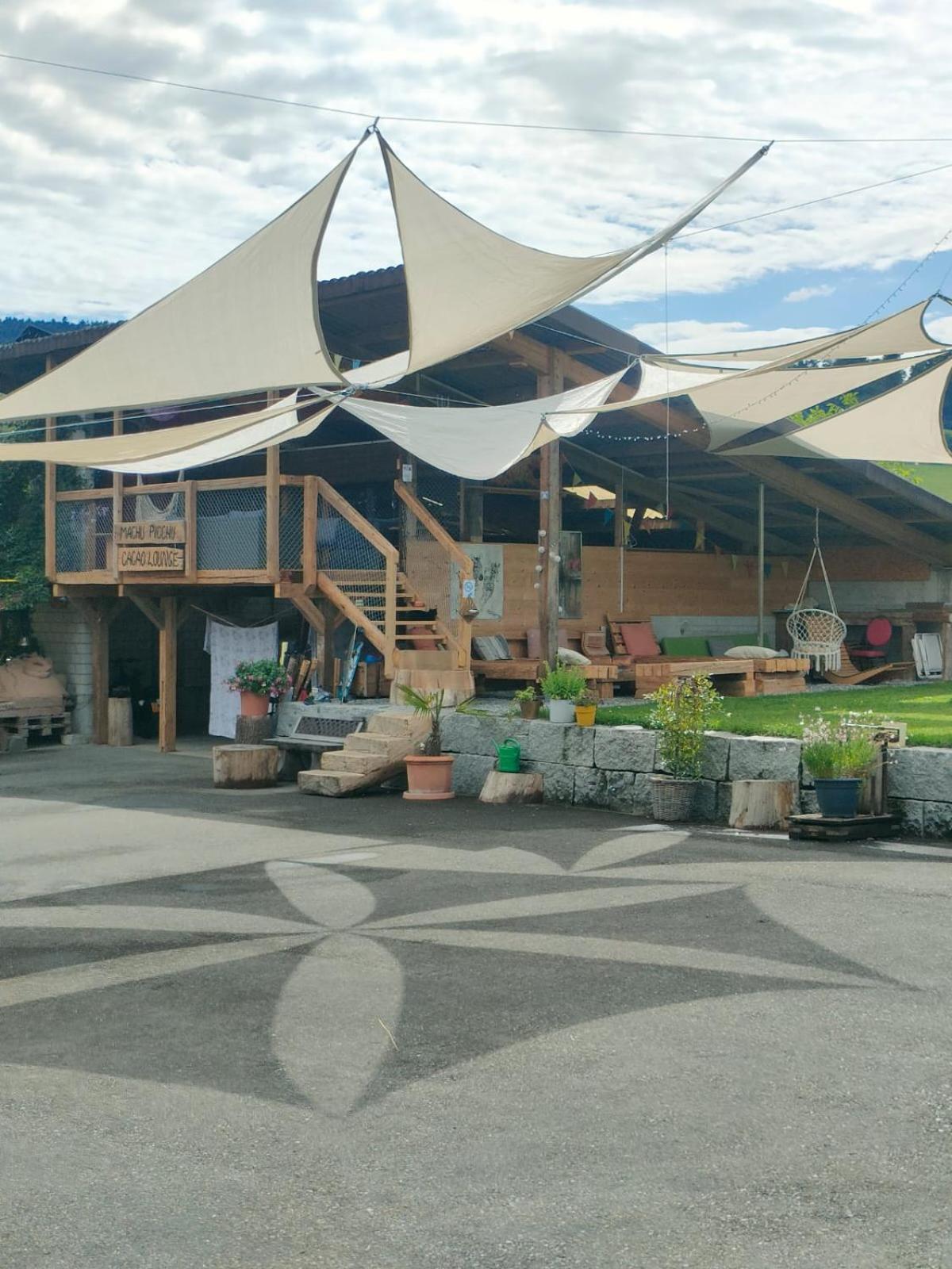 Nisihof, Buurenzimmer Family or Single