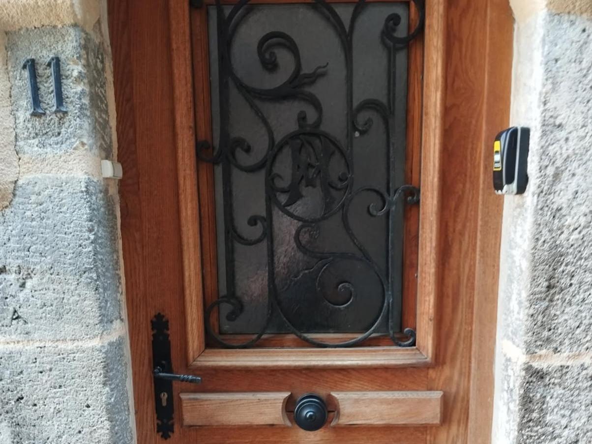 Nouveau Maison Typique