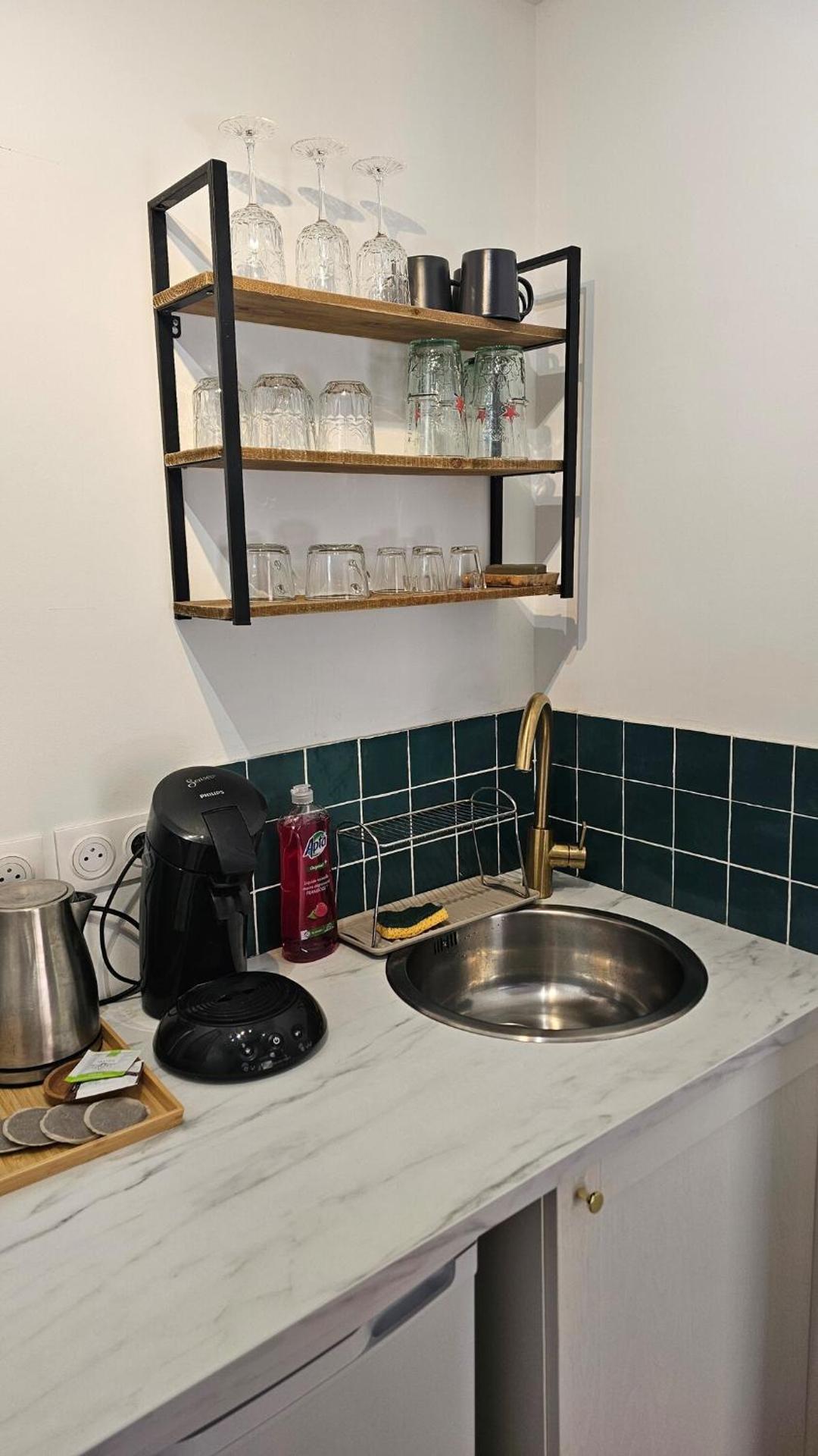 Coffee/tea facilities