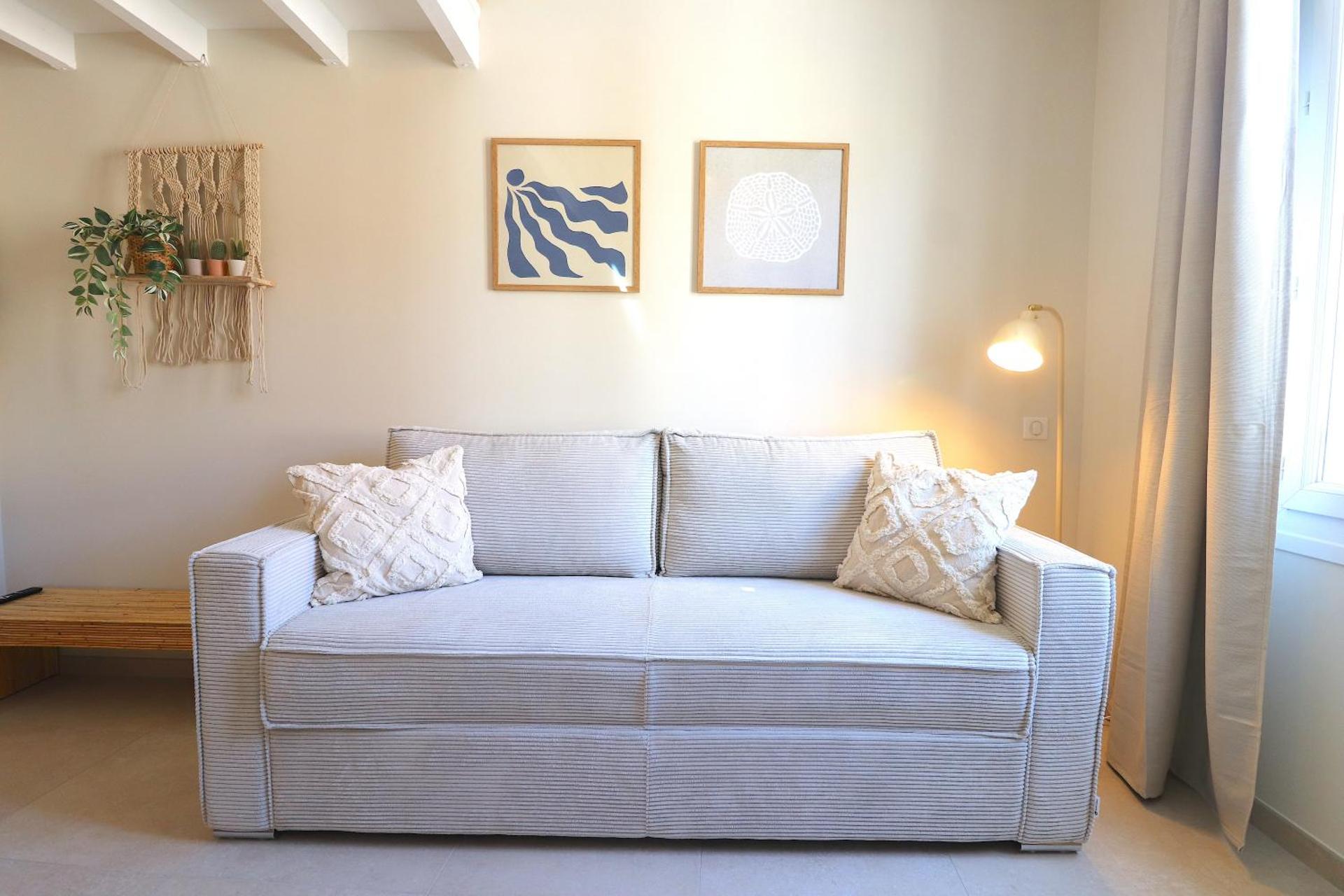 New! Beach Escape in Old Antibes