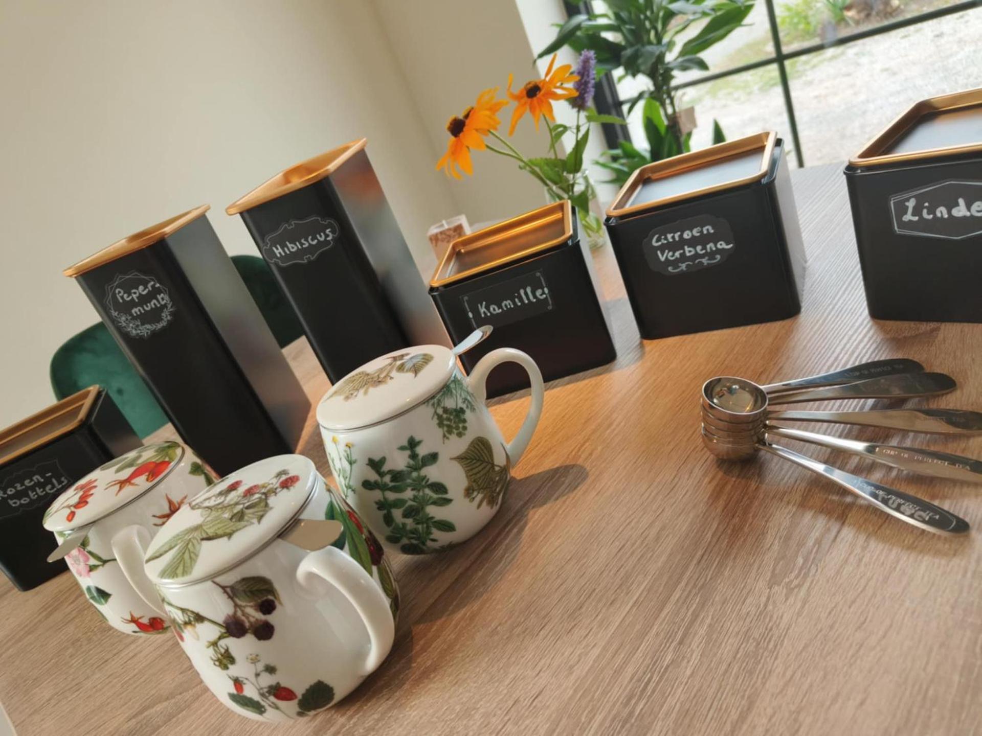 Coffee/tea facilities