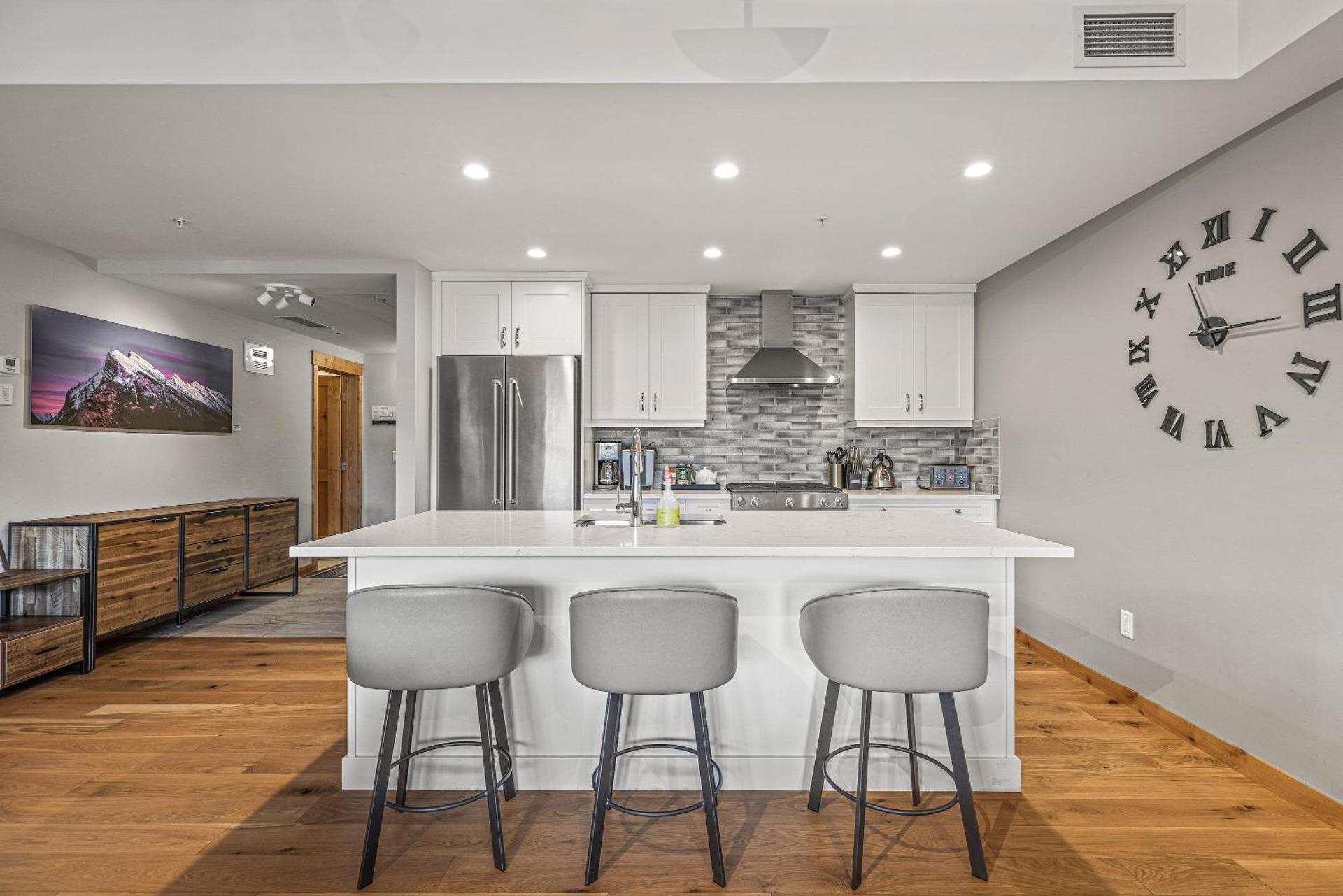 Spring Creek Condo by Canadian Rockies Vacation Rentals