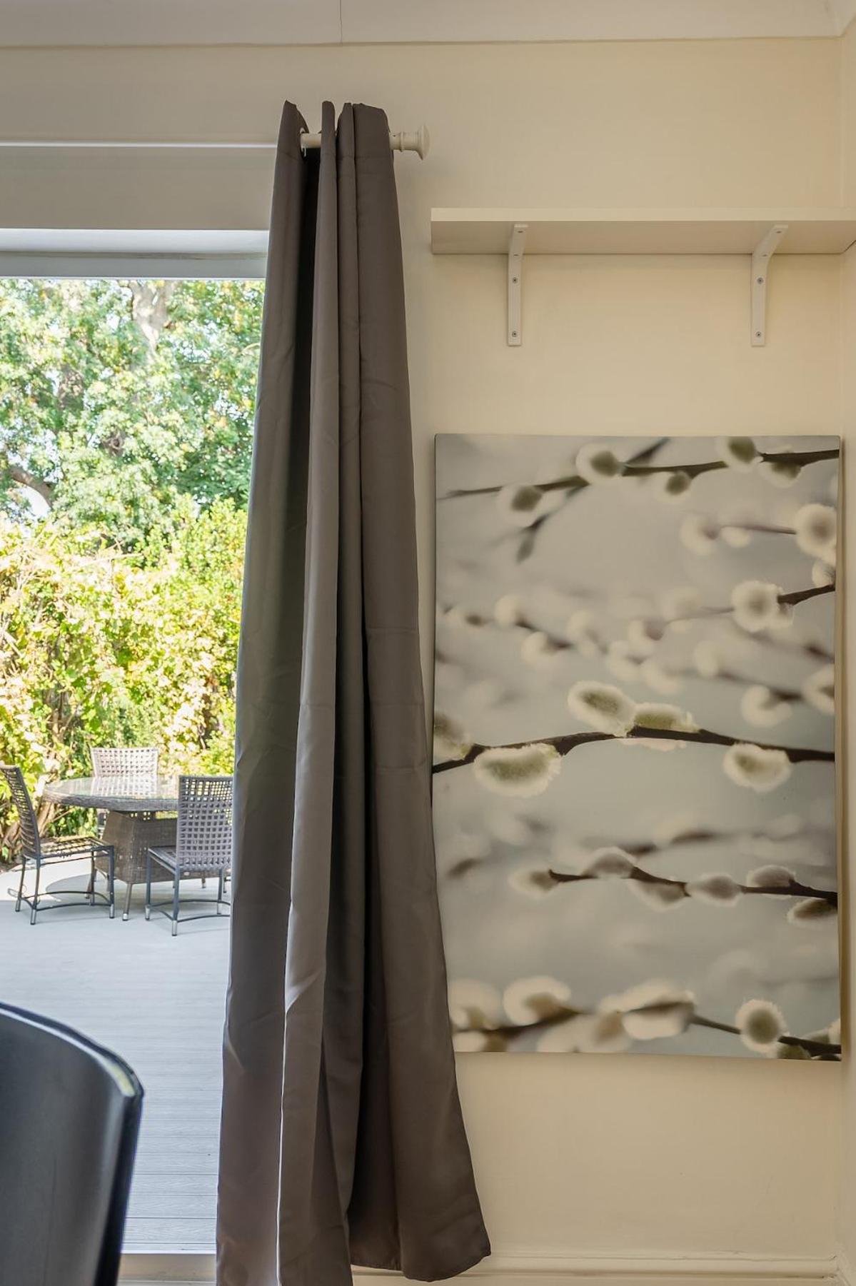 Charming 3BR Victorian House with Parking - 10 Mins to Kingston