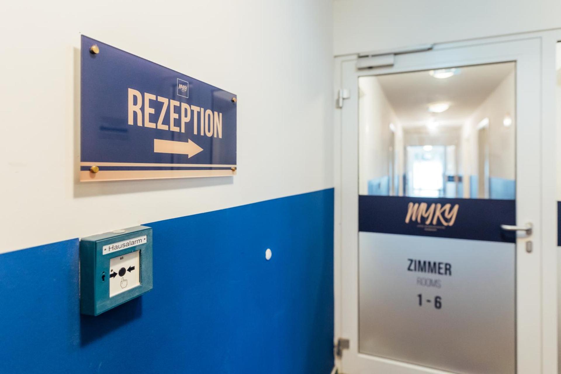 MYKY Aparthotel Harburg - Free Parking