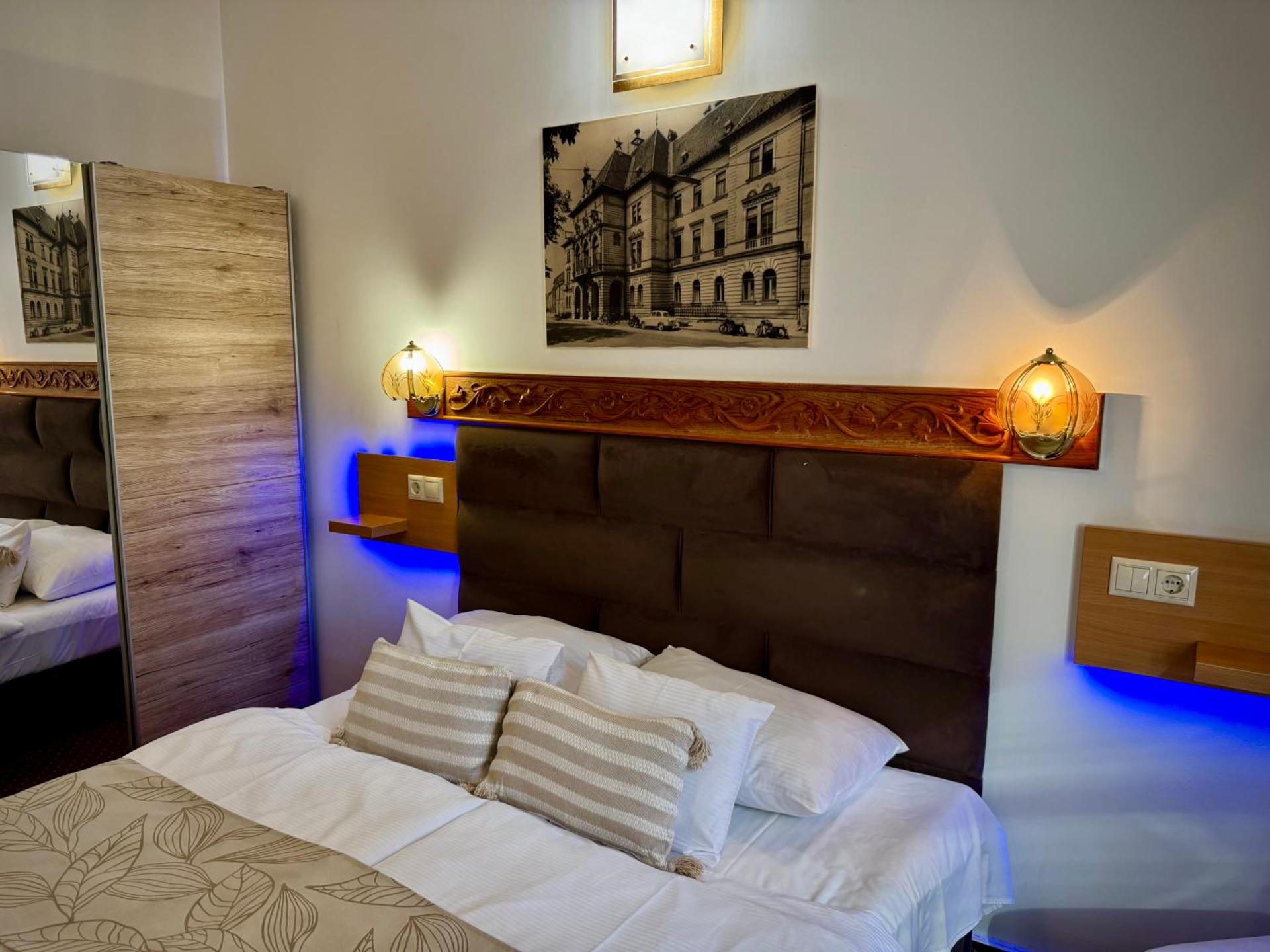 Fészek Fogadó - Pension Nest