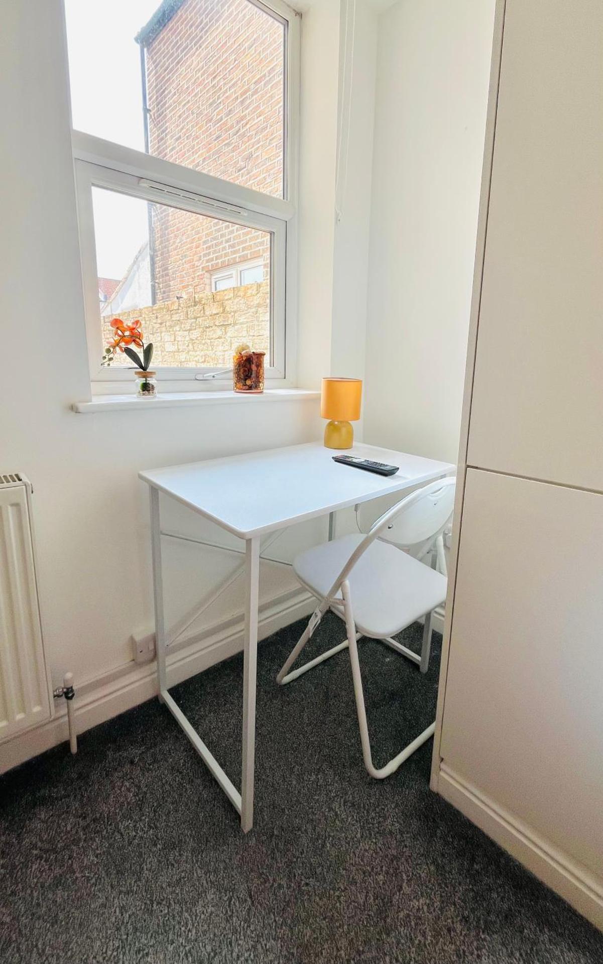 Cleveland Road Ensuites