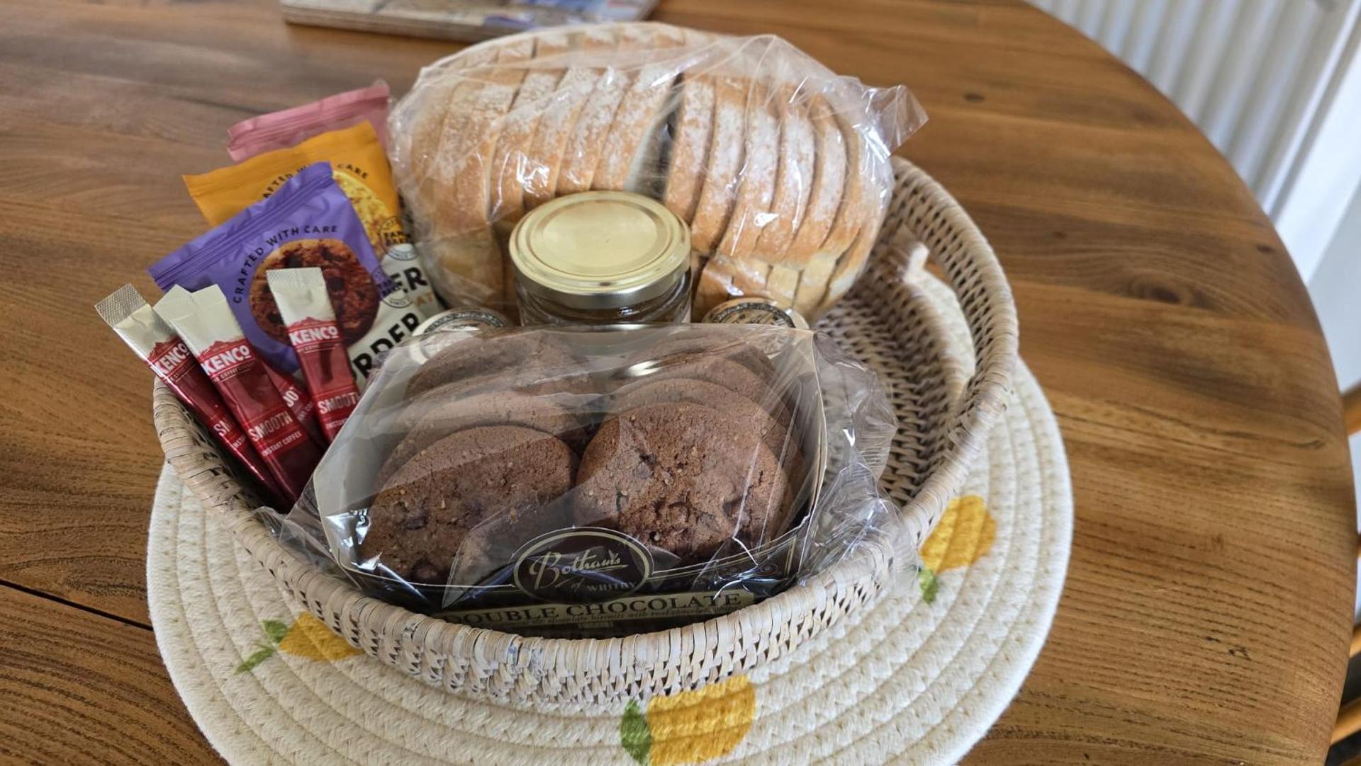 Lot 1 The Old Auction Room