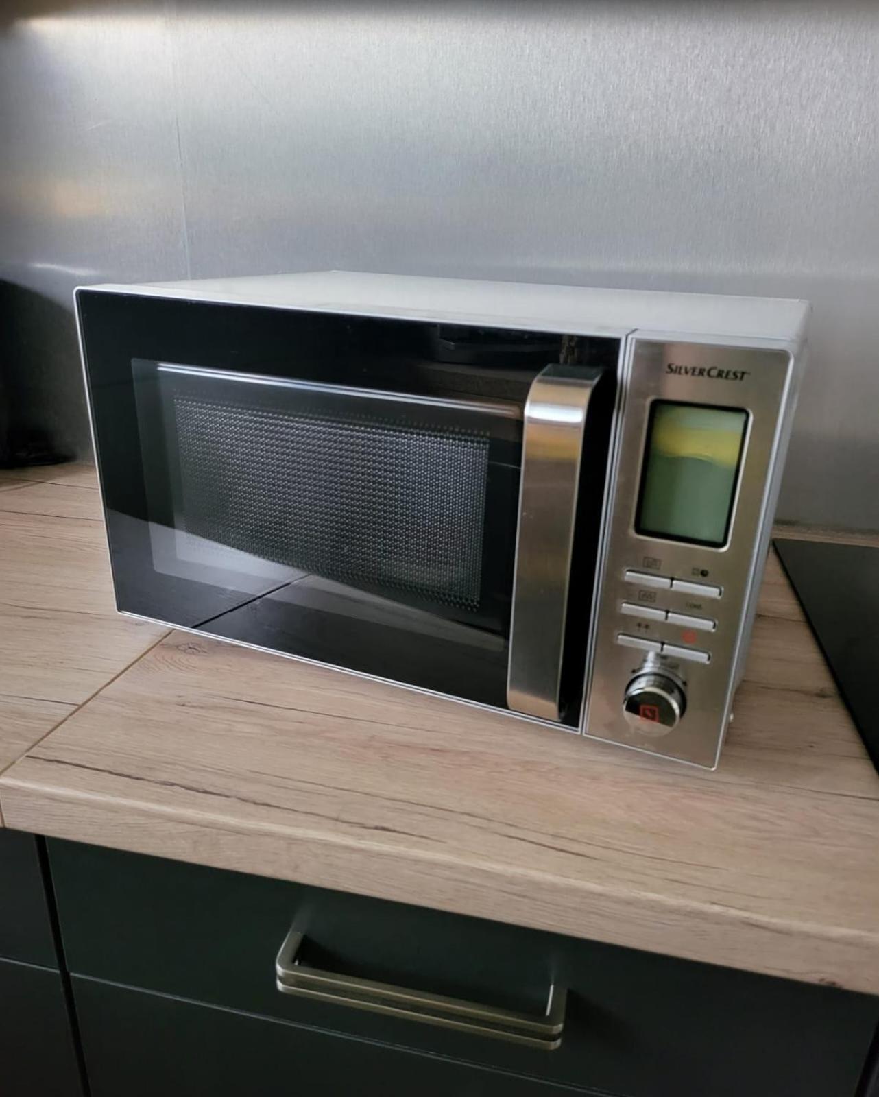 Schonach mountain-Top, forest, free parking, new kitchen, high-speed internet