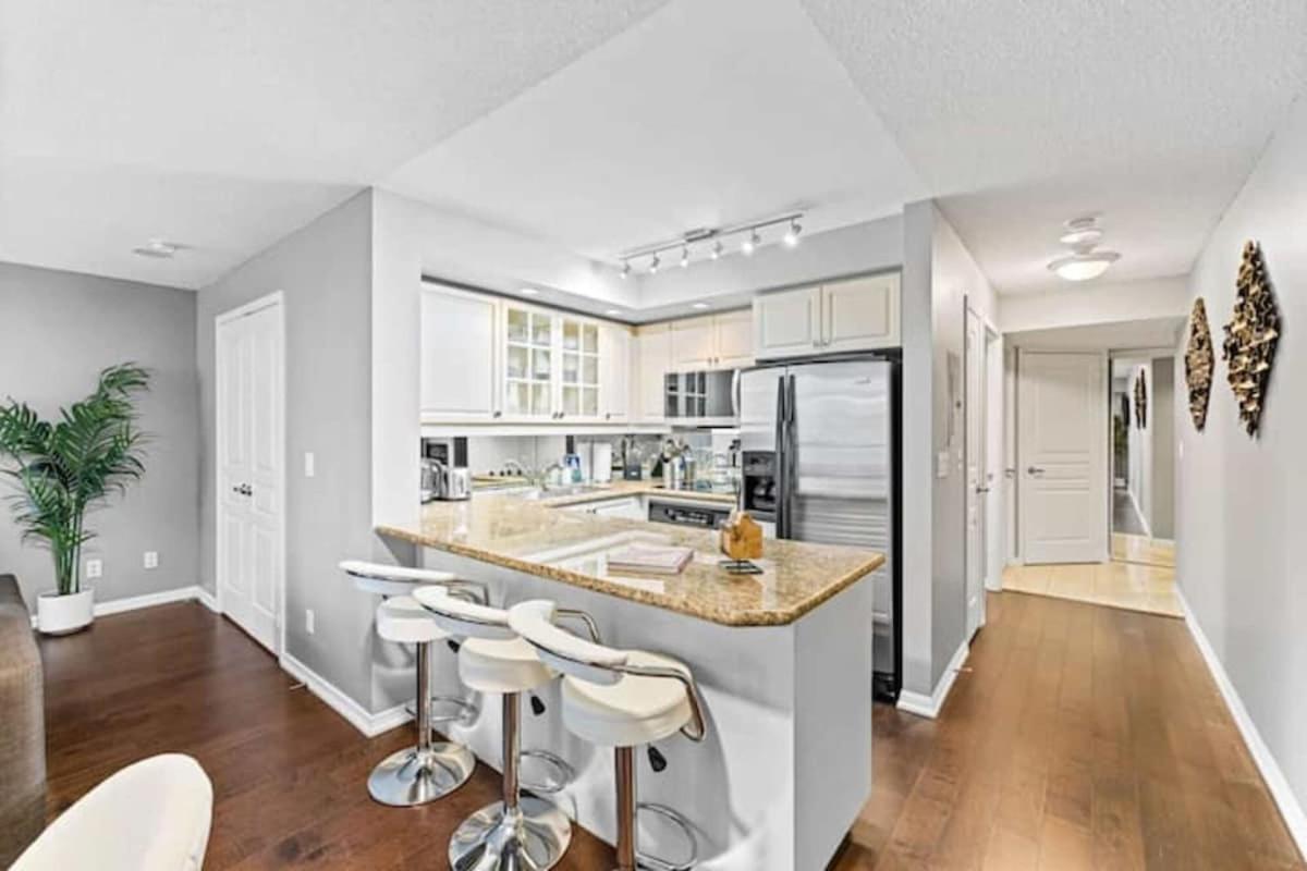 Modern Oasis Stylish 2BR Condo Near Attractions