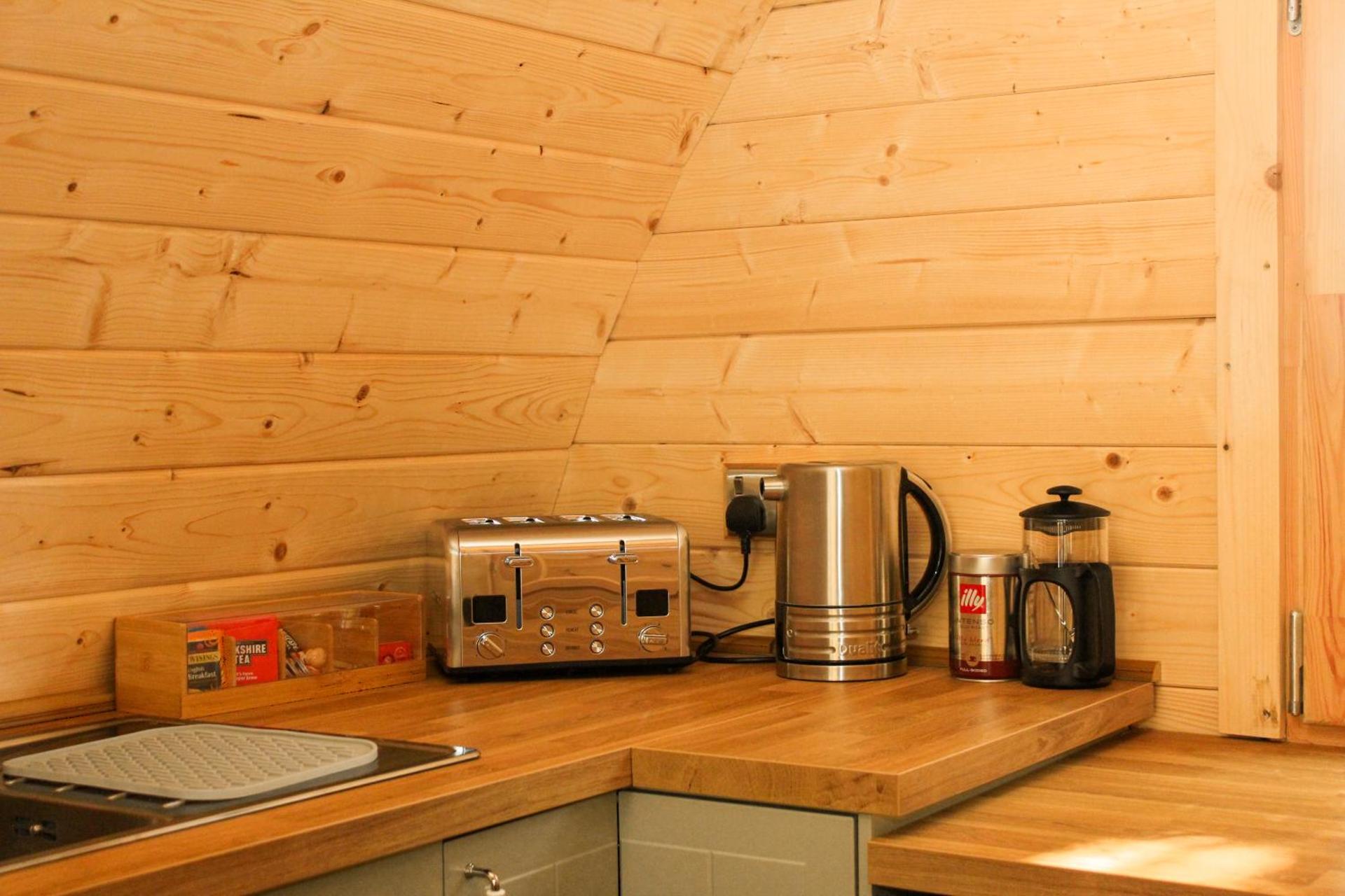 Coffee/tea facilities