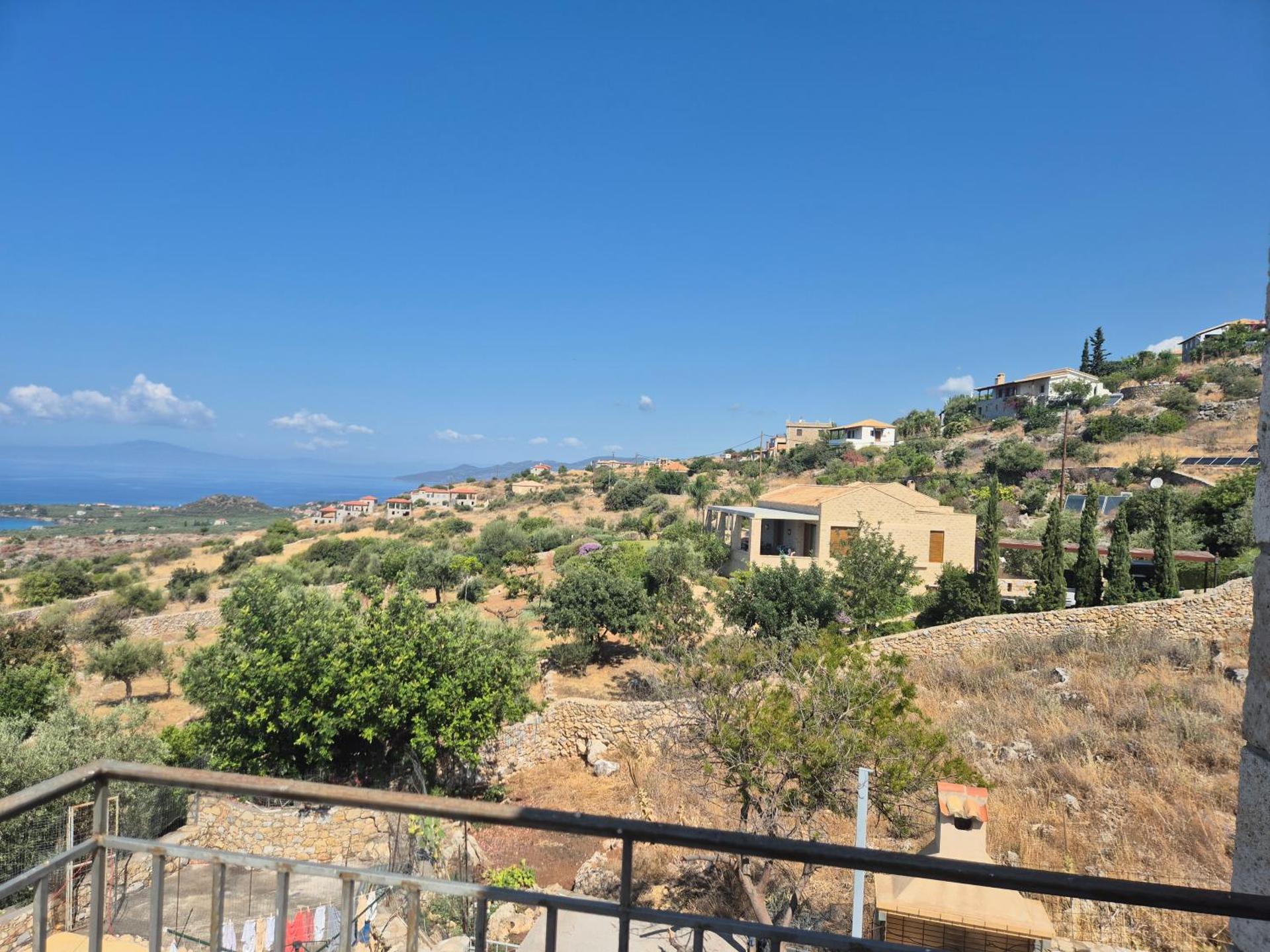 Aggelikis Cosy Shared House