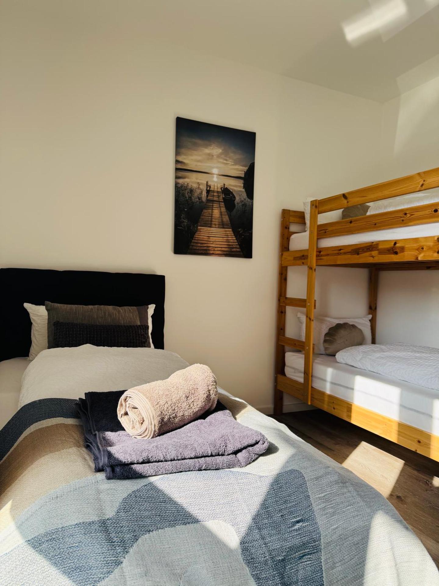 Familientraum 10min zur Ostsee und nach Lübeck Zentrum mit Parkplatz & Balkon