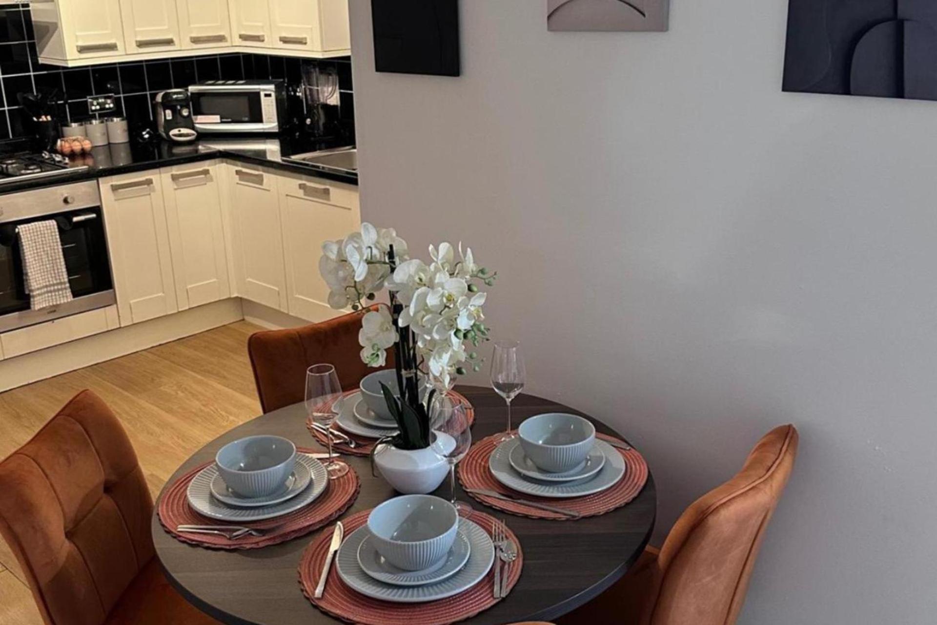 Cozy London Apartment with 2 Bedrooms&free parking