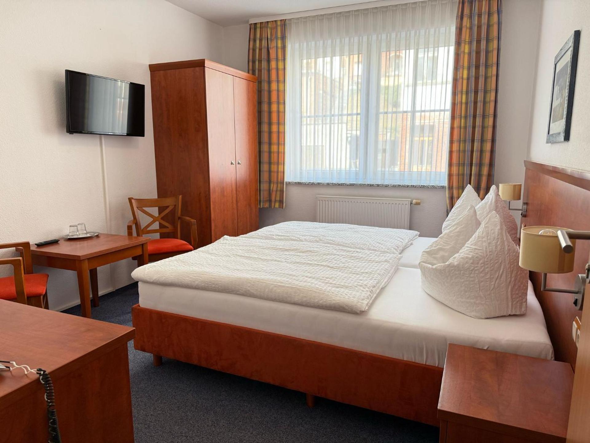 Comfort Triple Room with Shower