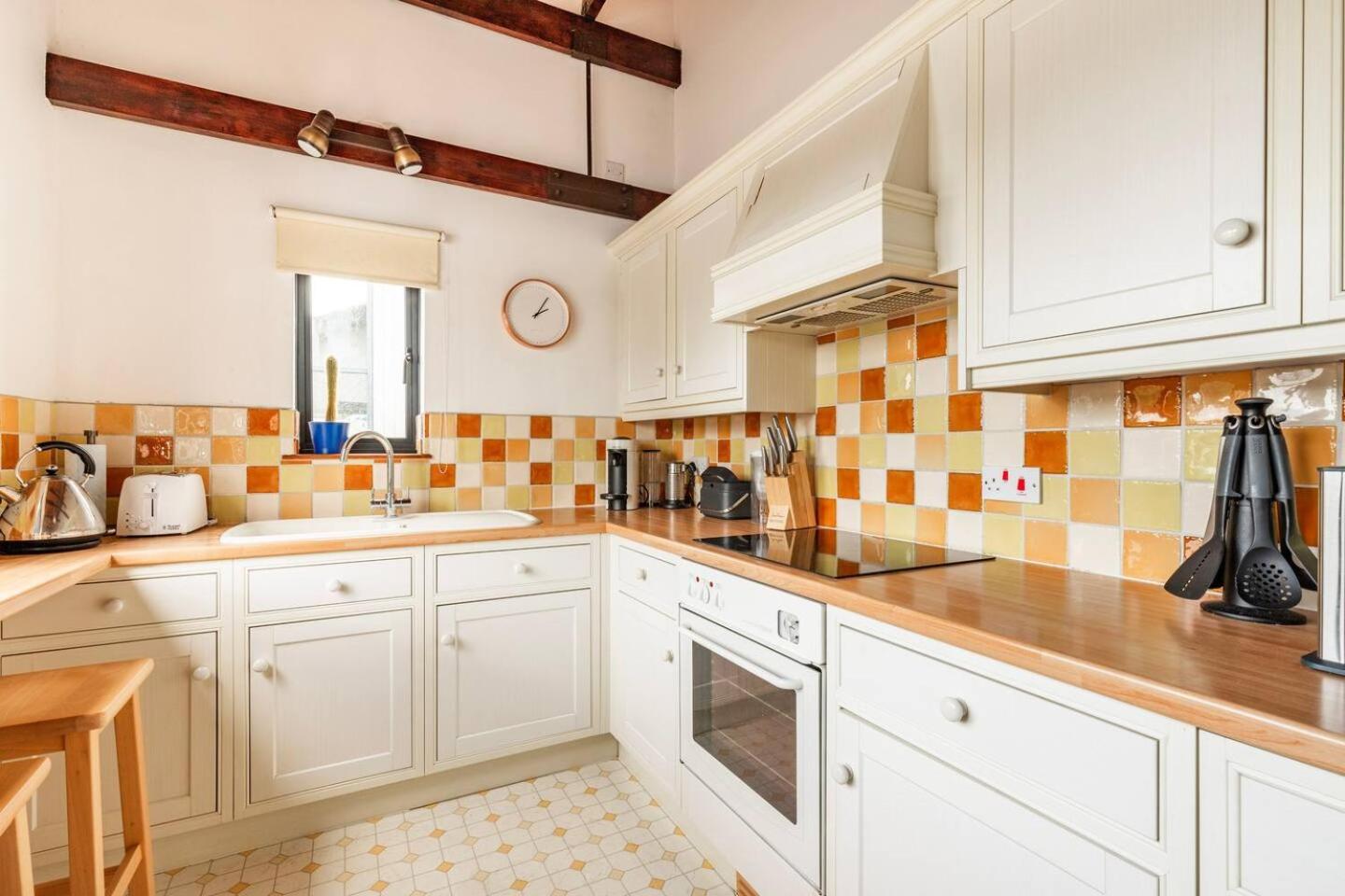 Innisfree House by Leap Escapes