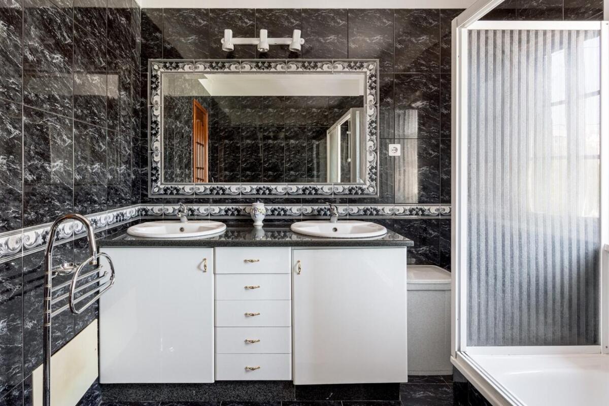 GuestReady - Superb house with a garden & patio