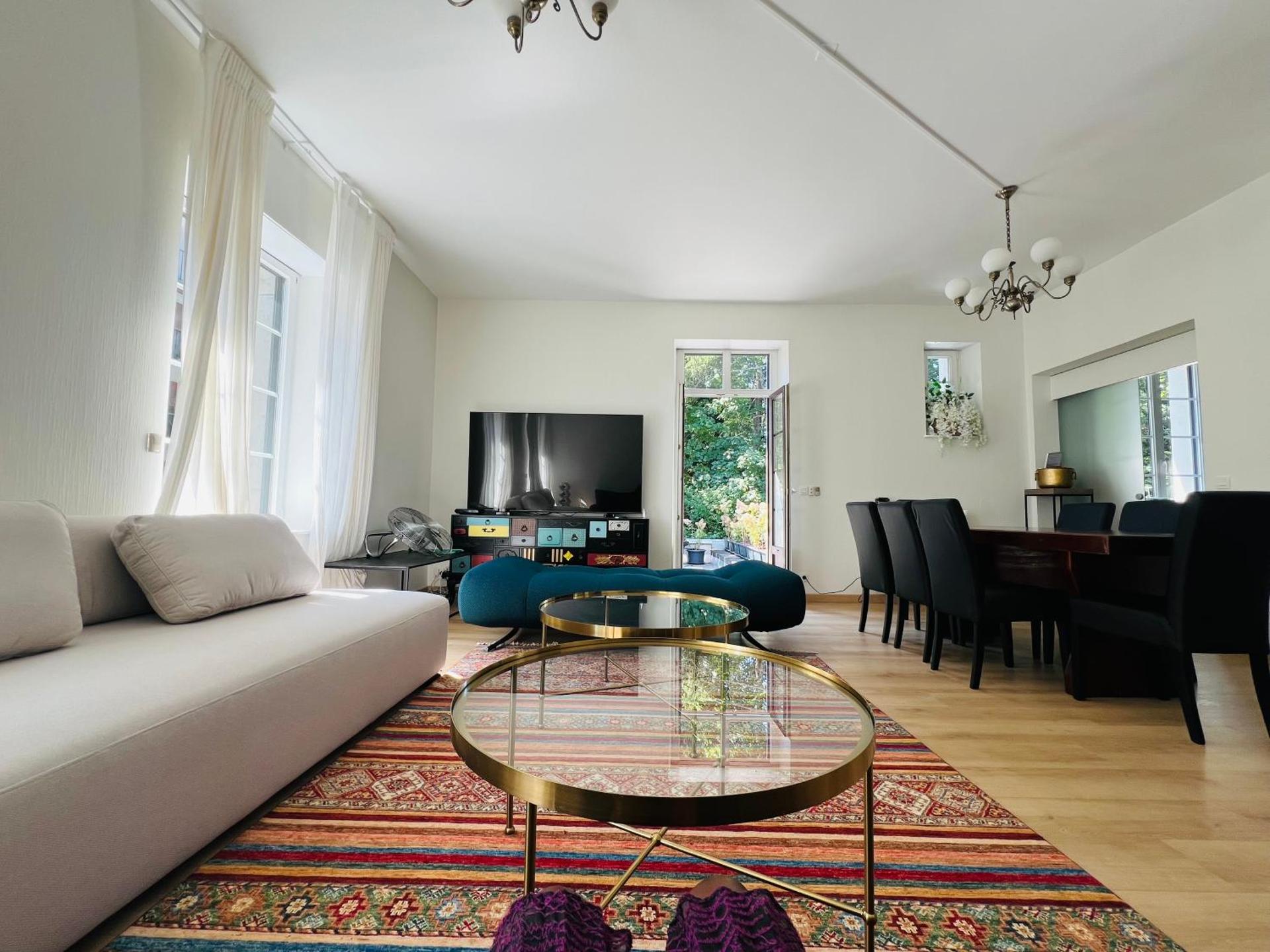 Communal lounge/ TV room